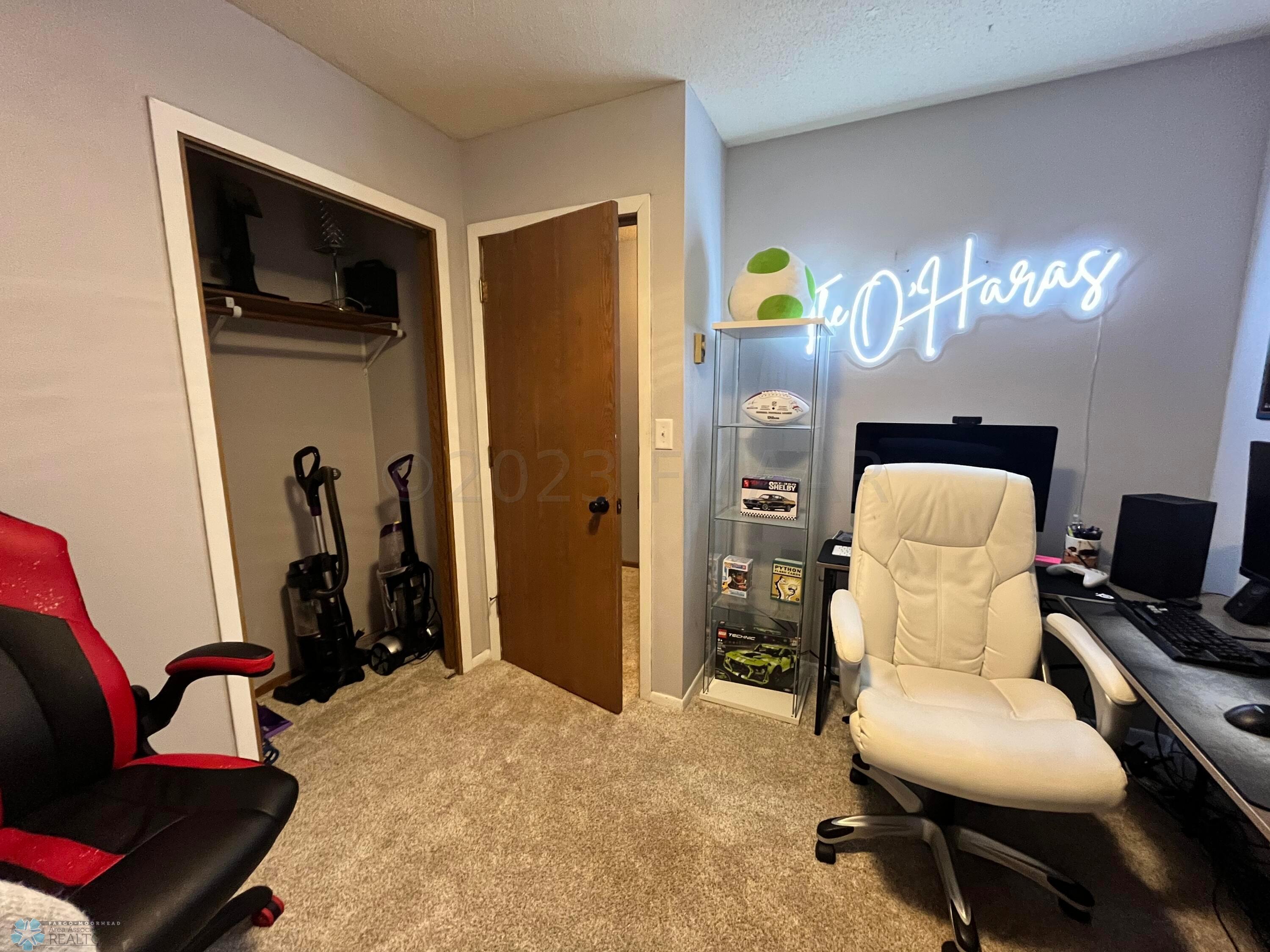 Bedroom 1 (2)