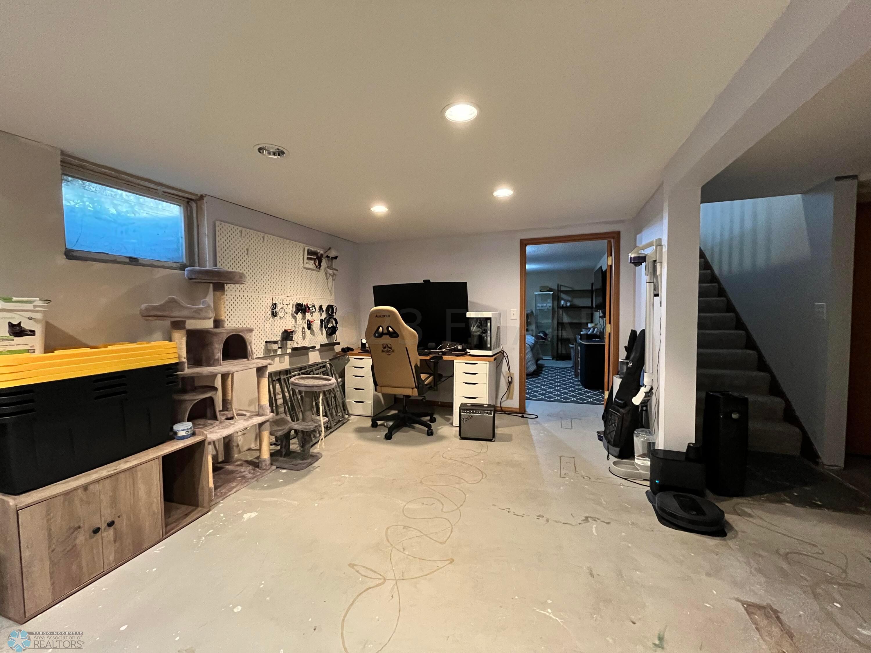 Unfinished Basement (3)