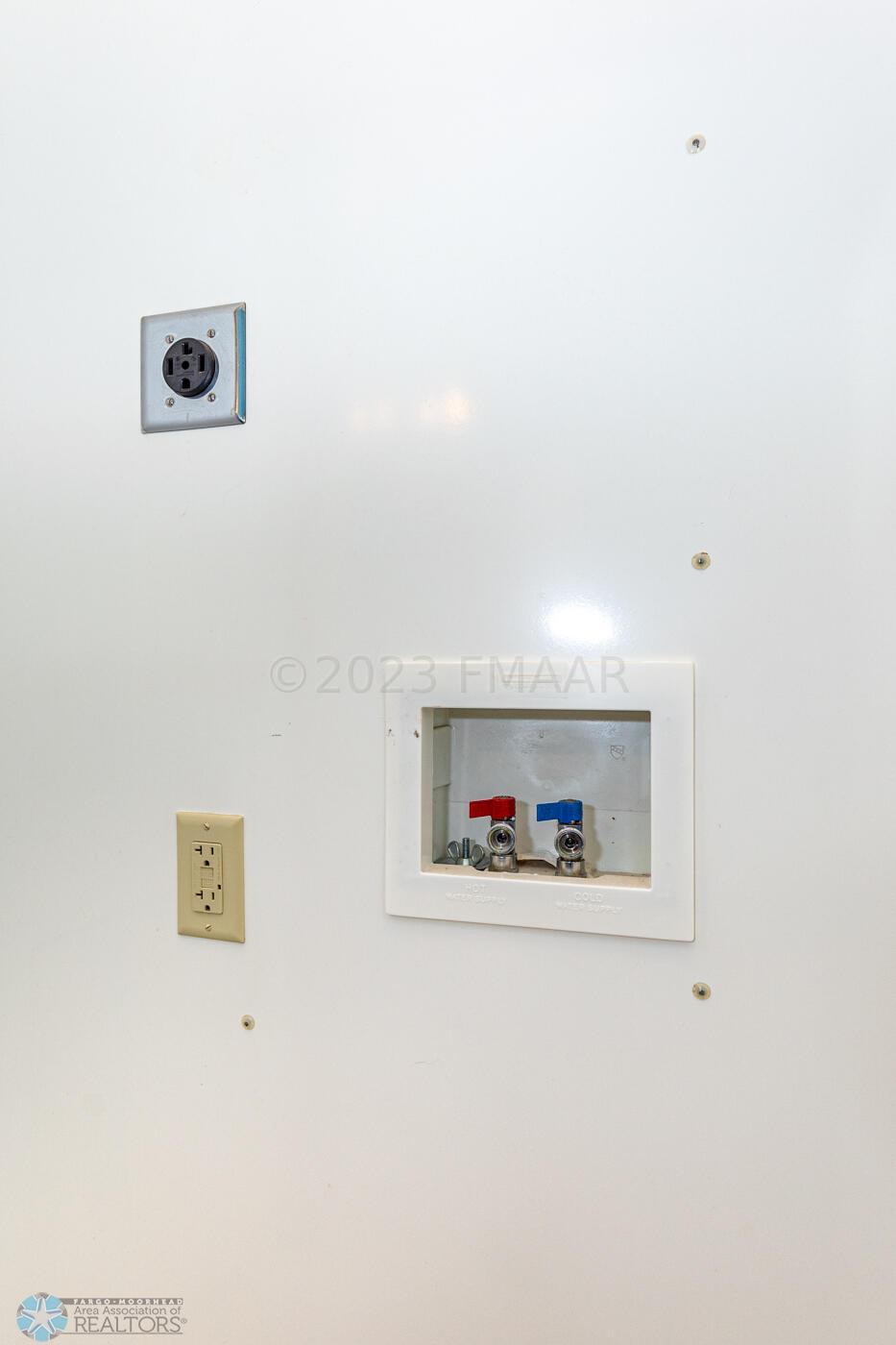Washer Dryer Hook Ups upstairs