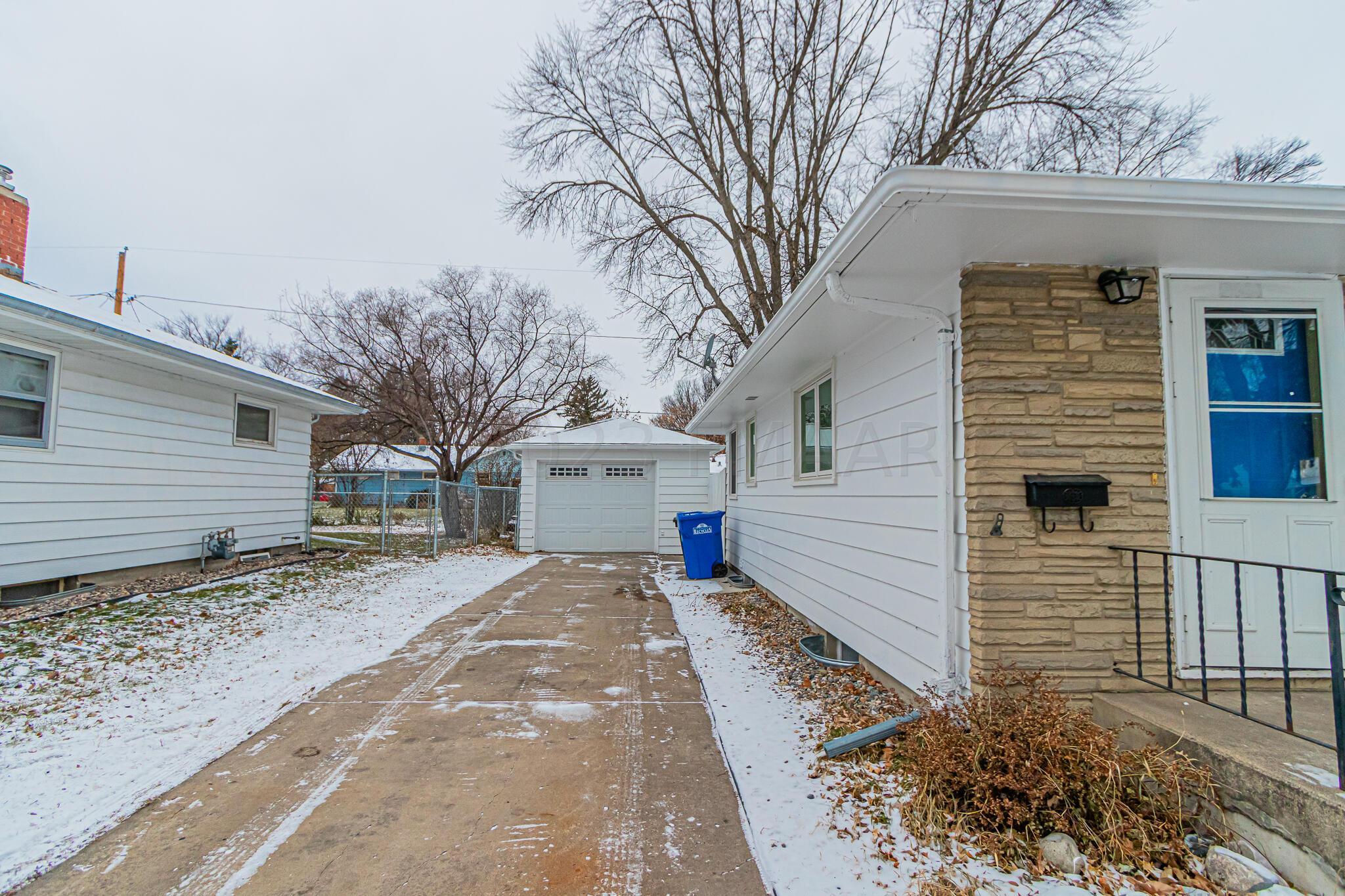 214 9th St N, Fargo, ND-34