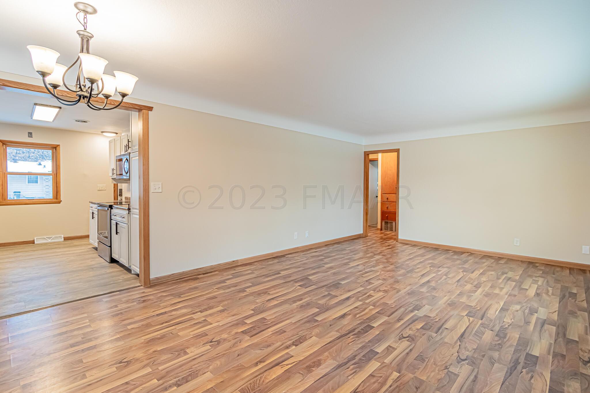 214 9th St N, Fargo, ND-27