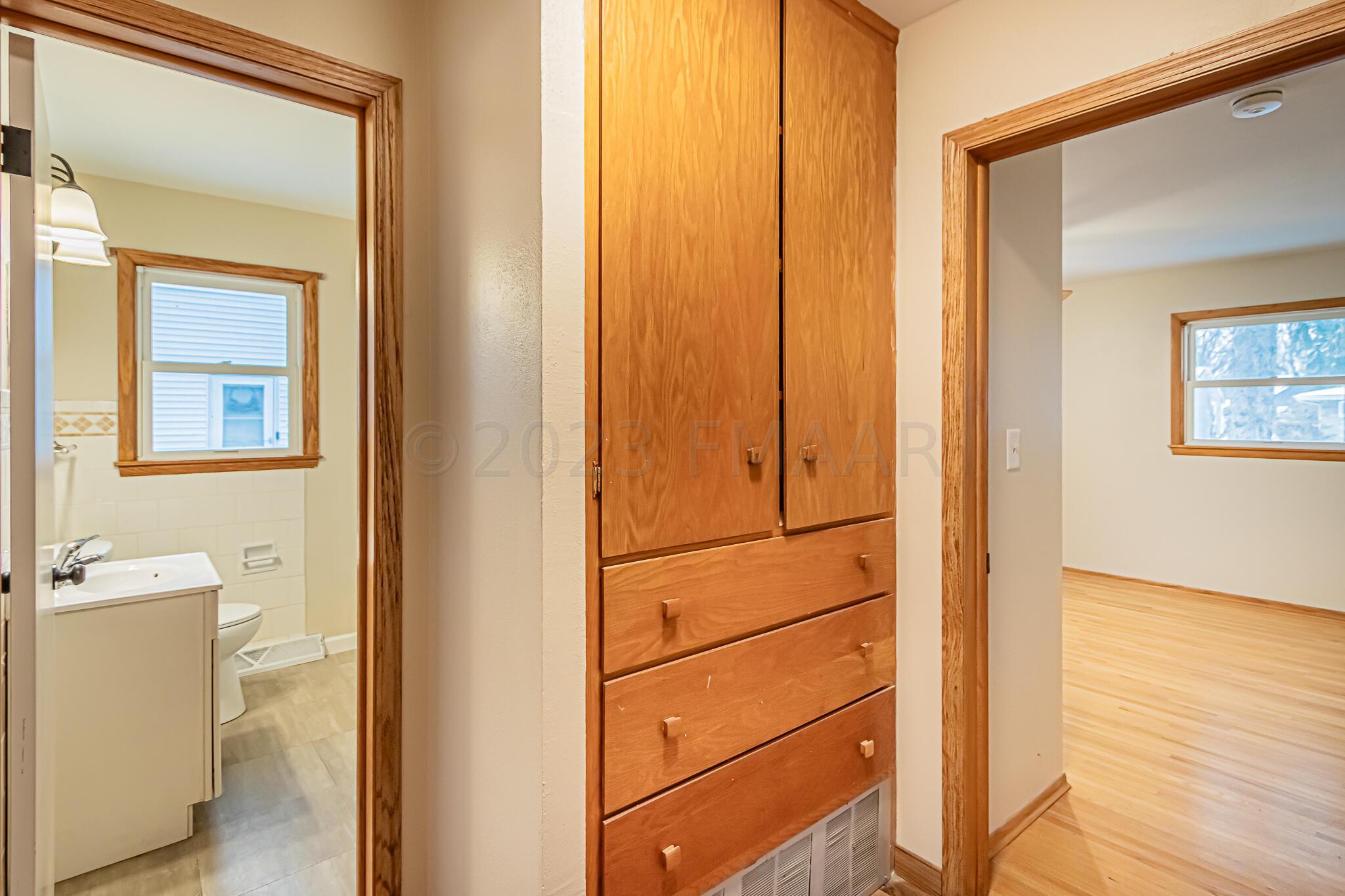 214 9th St N, Fargo, ND-25