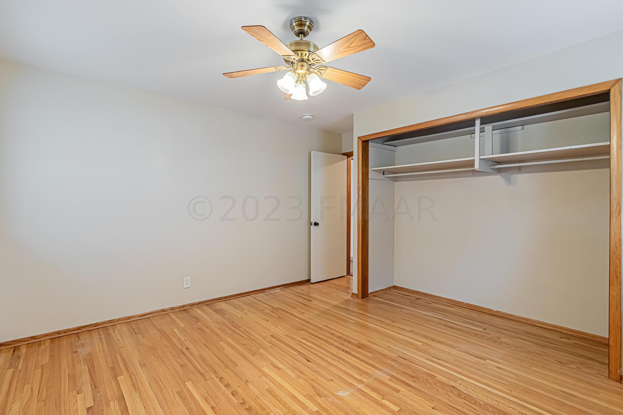 214 9th St N, Fargo, ND-04