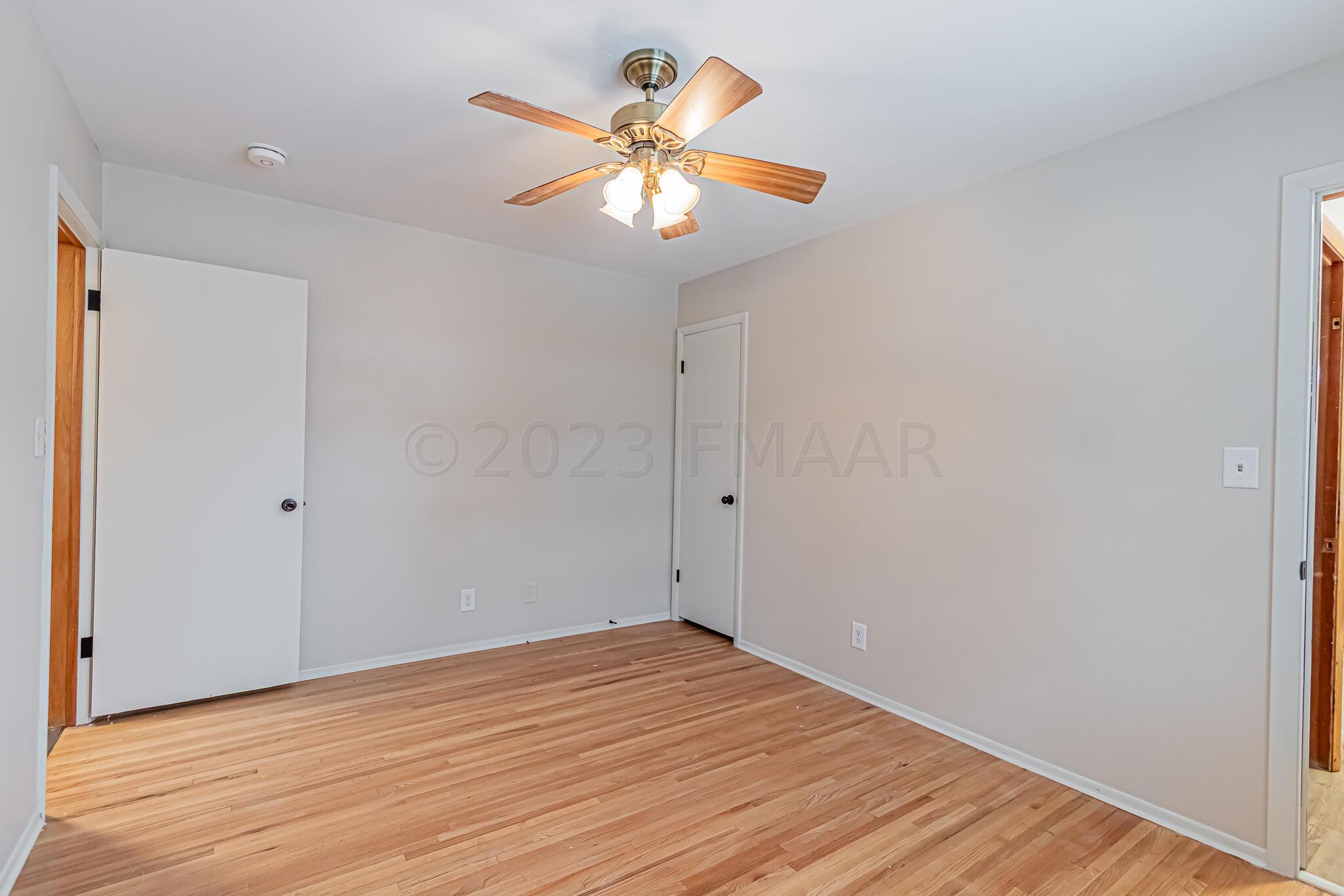 214 9th St N, Fargo, ND-06