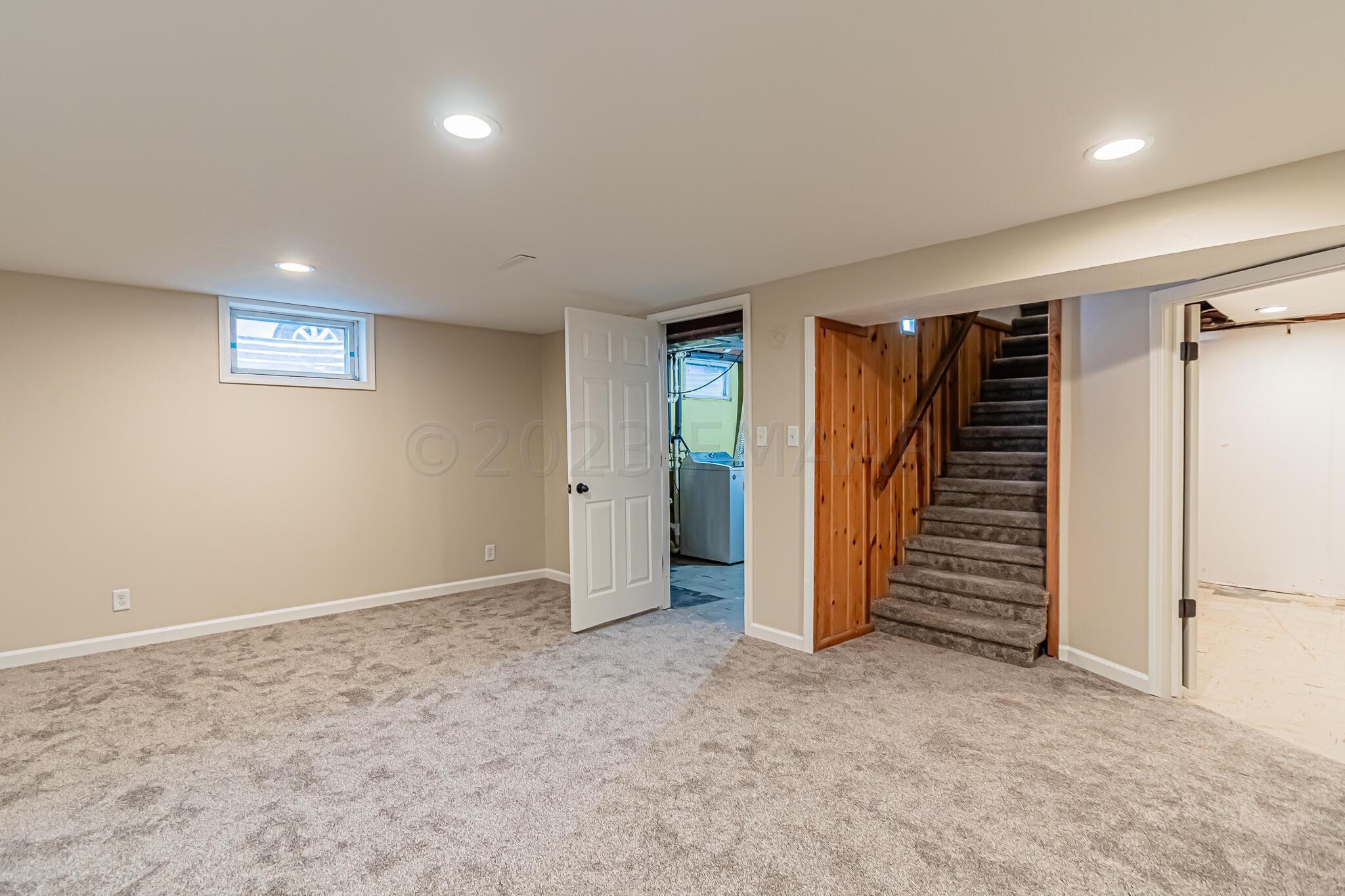 214 9th St N, Fargo, ND-14