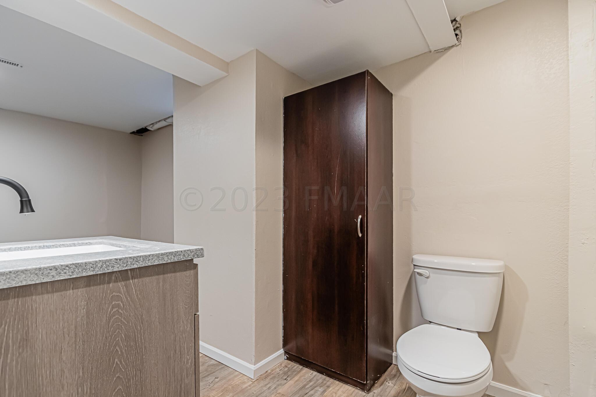 214 9th St N, Fargo, ND-10