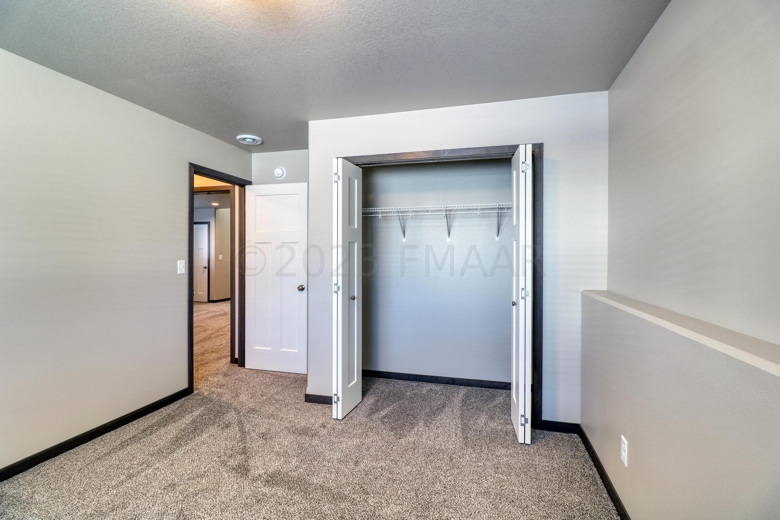 Basement Bedroom2_2