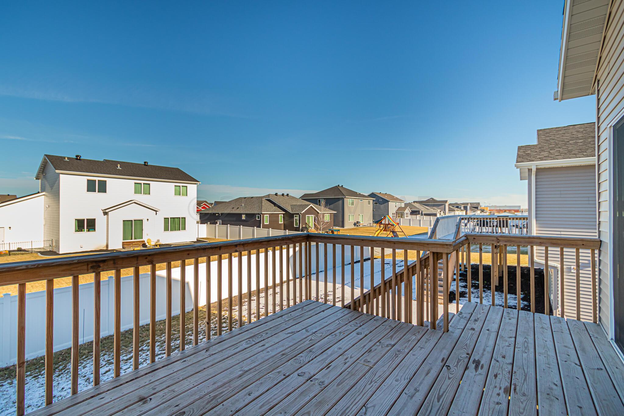 2801 72 Avenue S, Fargo, ND 58104-4