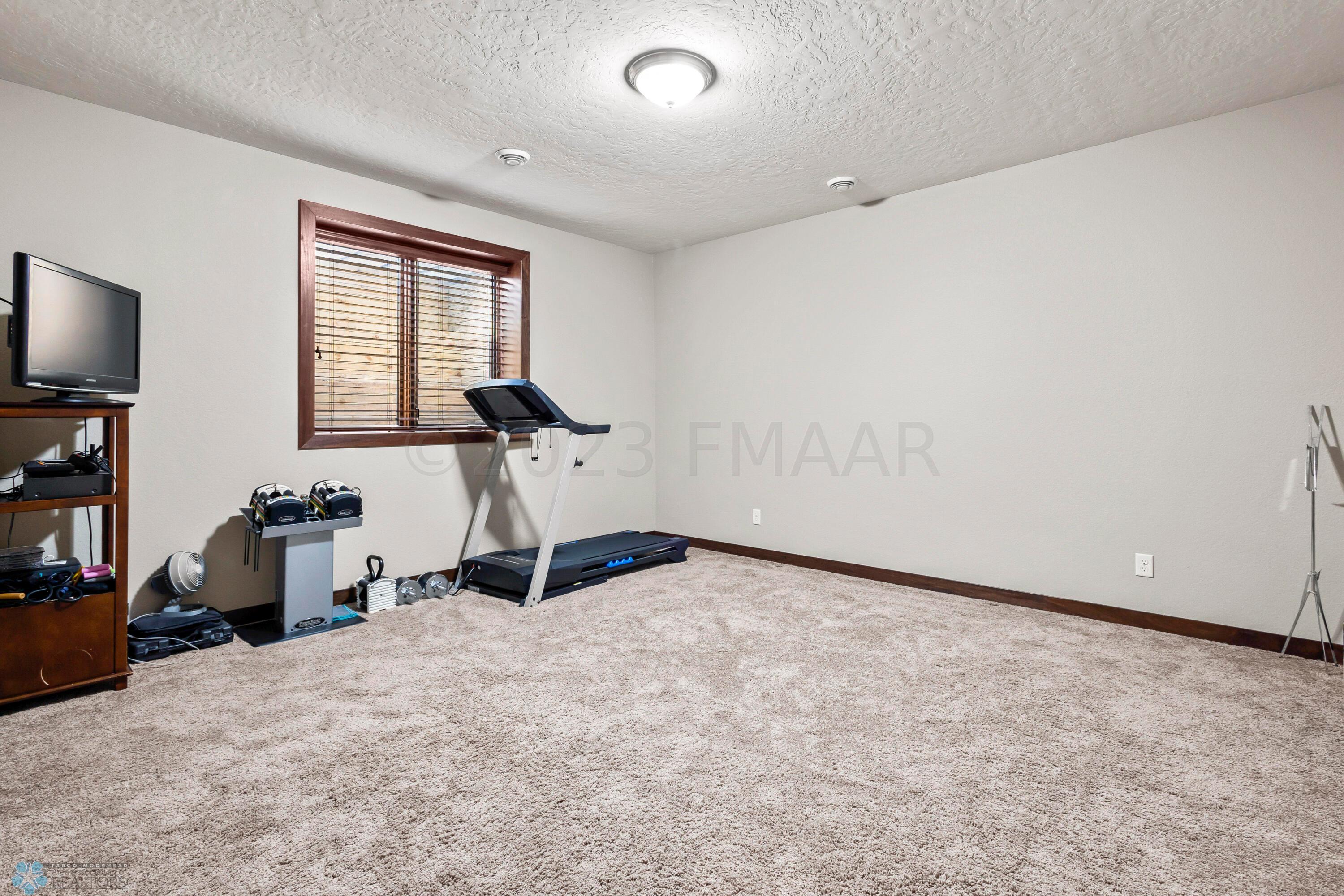 LL Bedroom 1