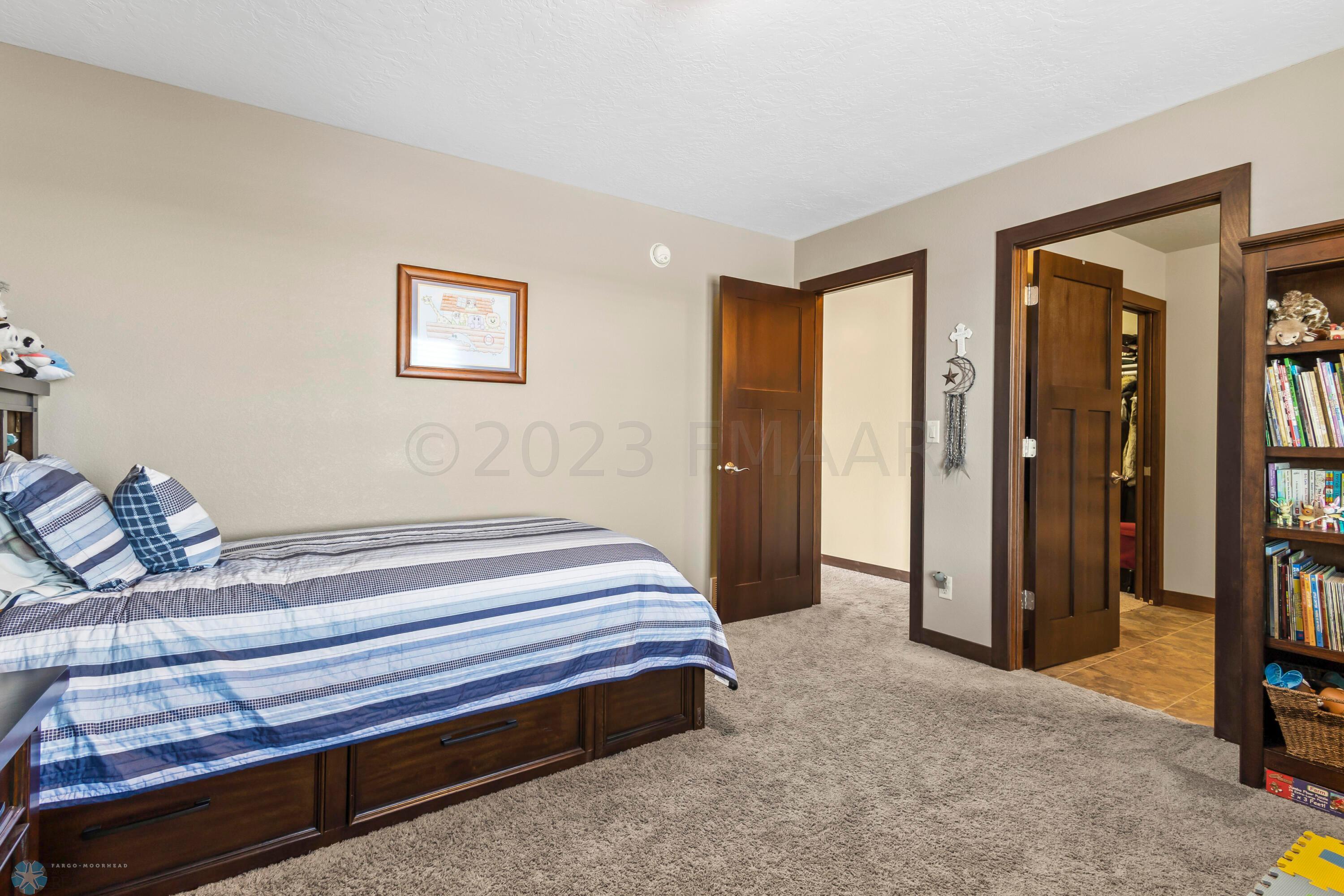 Ensuite 2