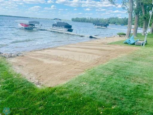 42167 E BIG MCDONALD Drive, Dent, MN 56528