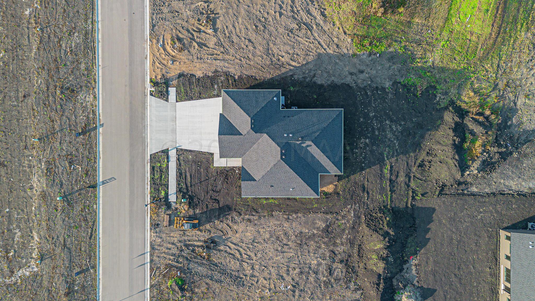 5873 Ellis Drive W, West Fargo, ND 58103