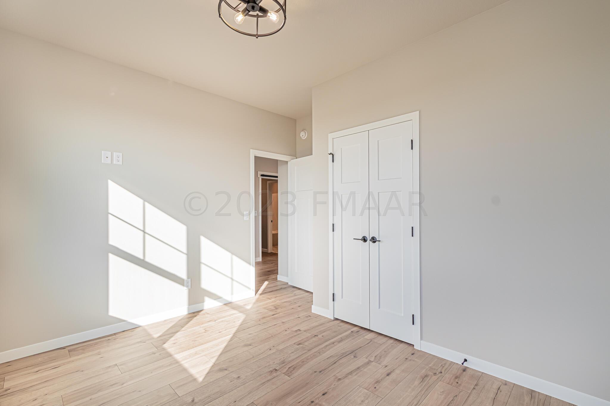 5873 Ellis Drive W, West Fargo, ND 58103