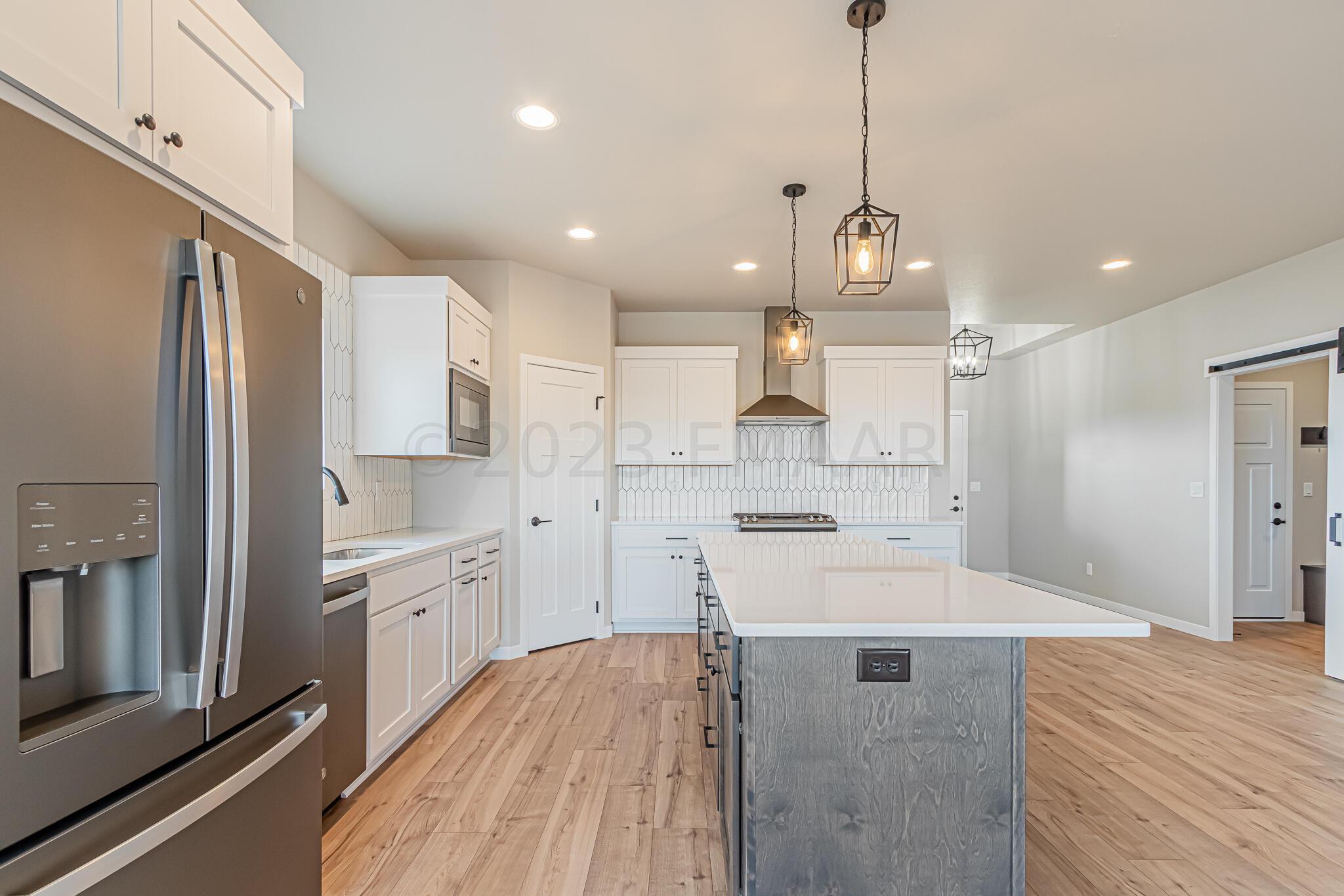 5873 Ellis Drive W, West Fargo, ND 58103