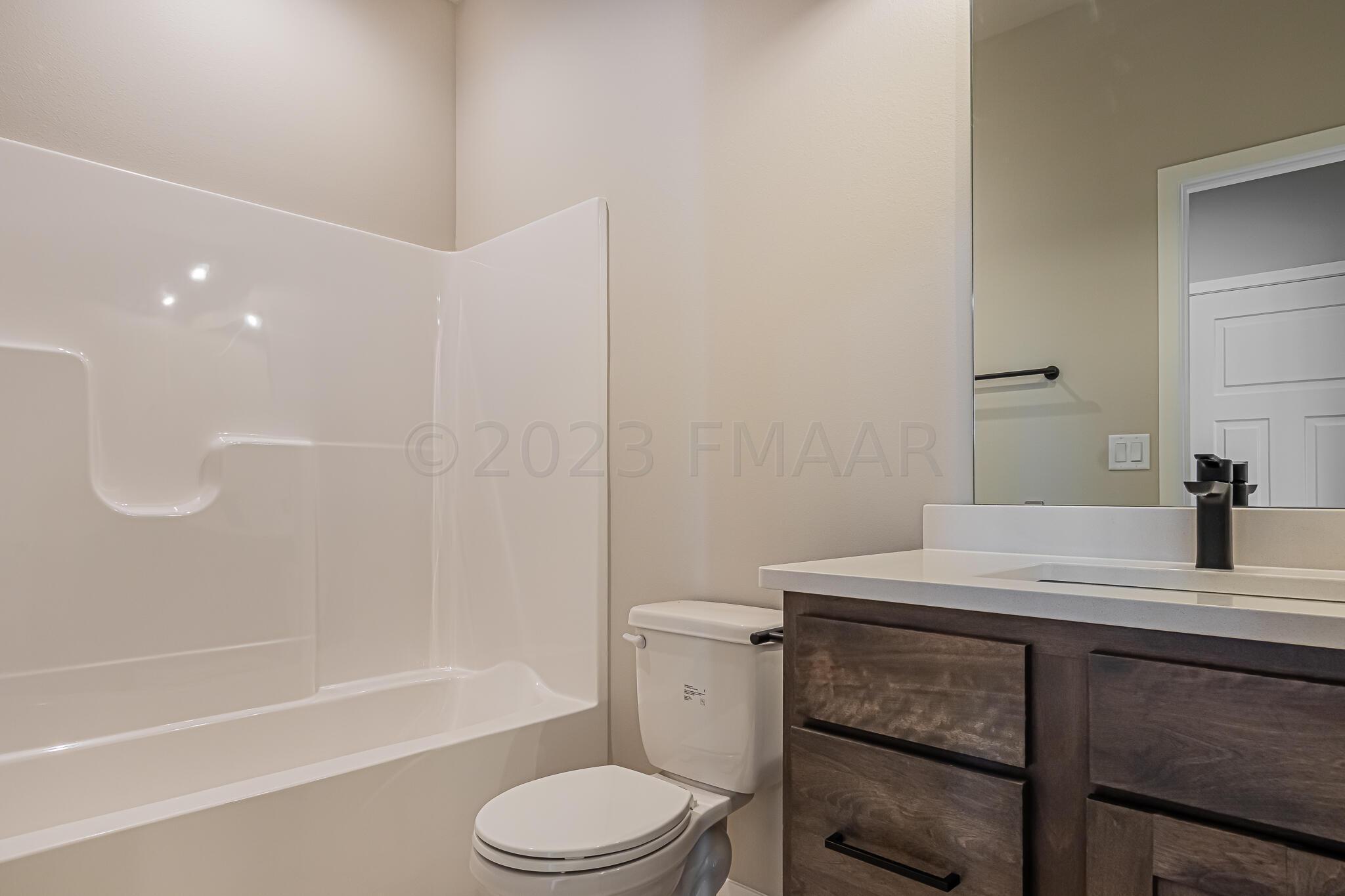 5873 Ellis Drive W, West Fargo, ND 58103