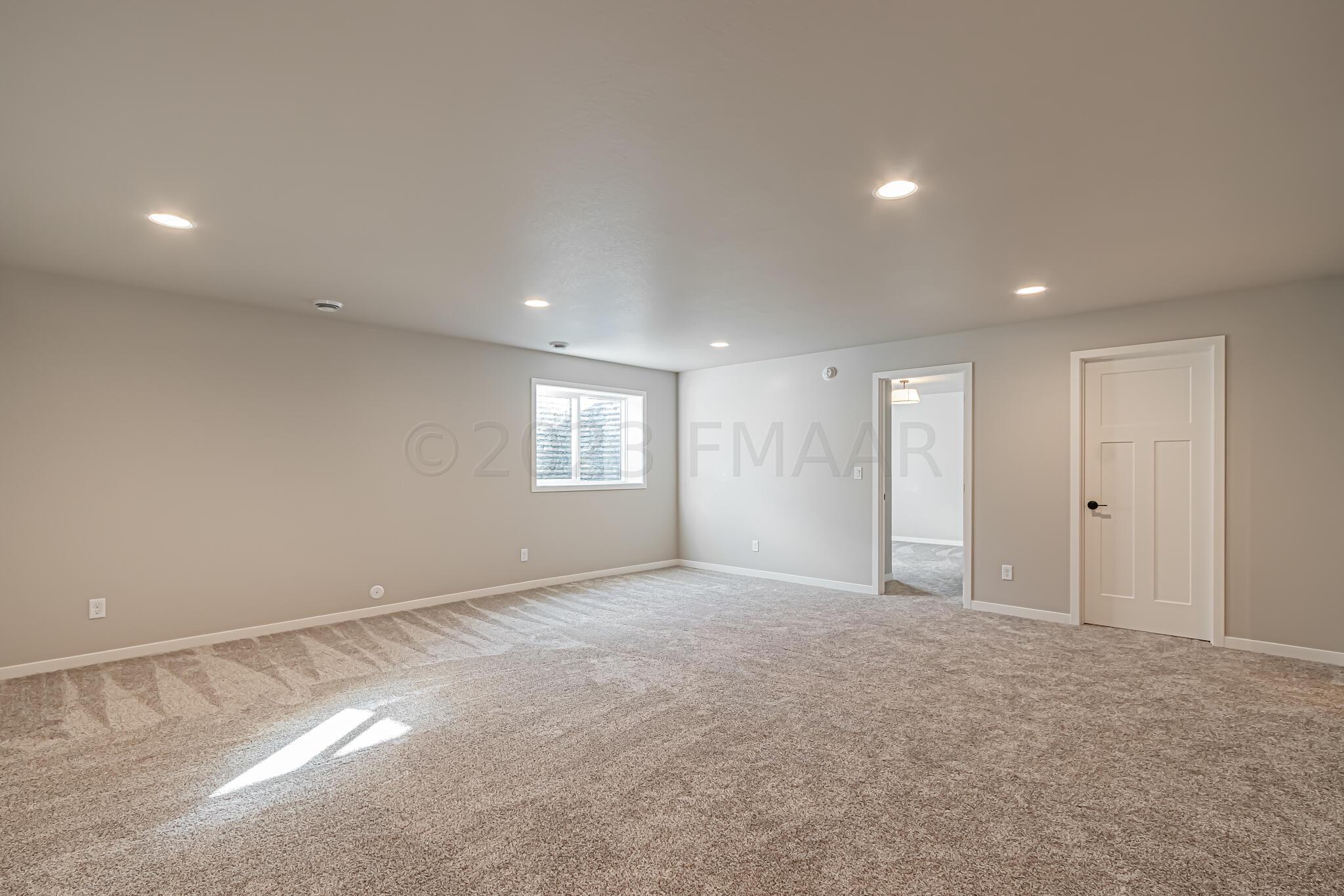 5873 Ellis Drive W, West Fargo, ND 58103