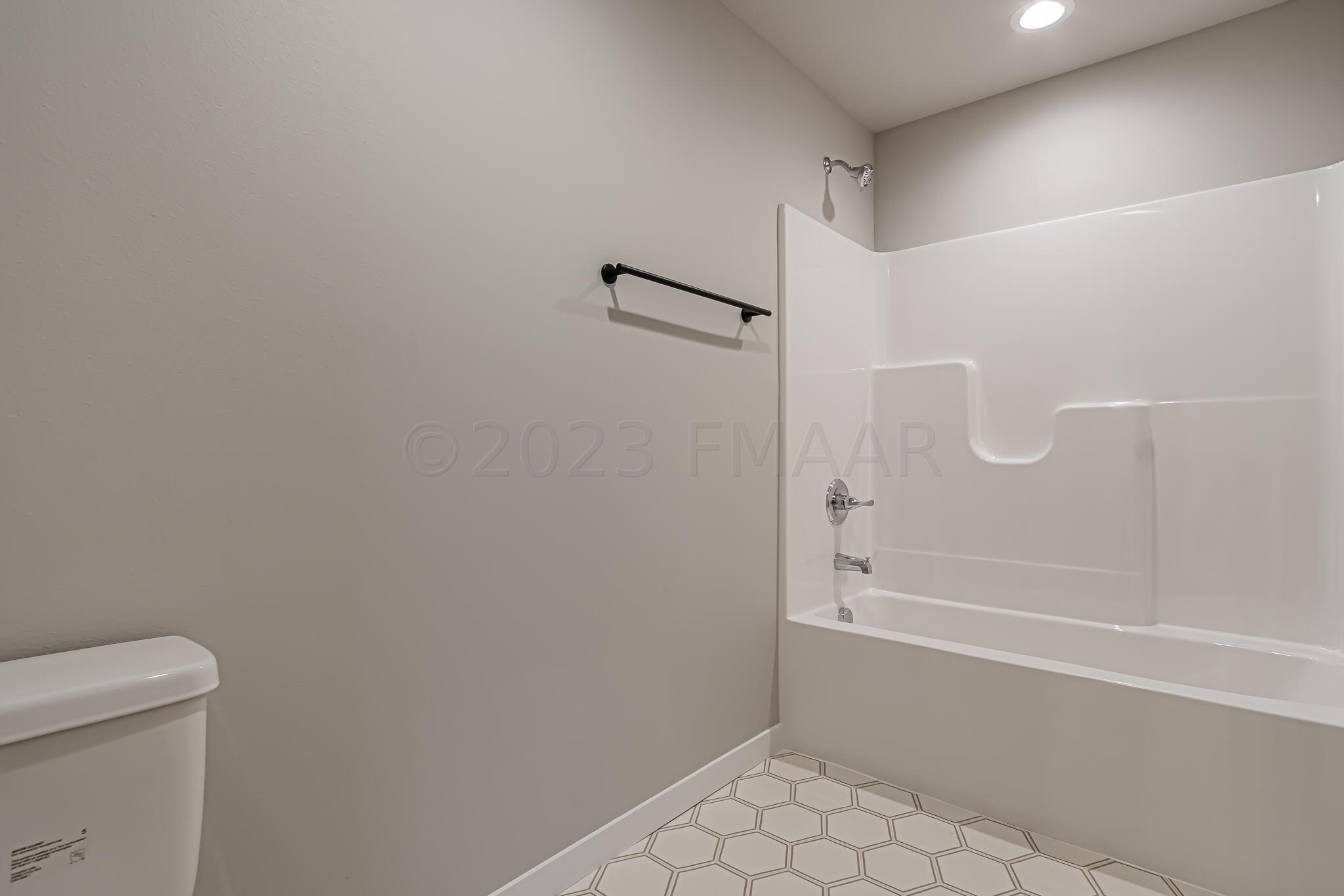 5873 Ellis Drive W, West Fargo, ND 58103