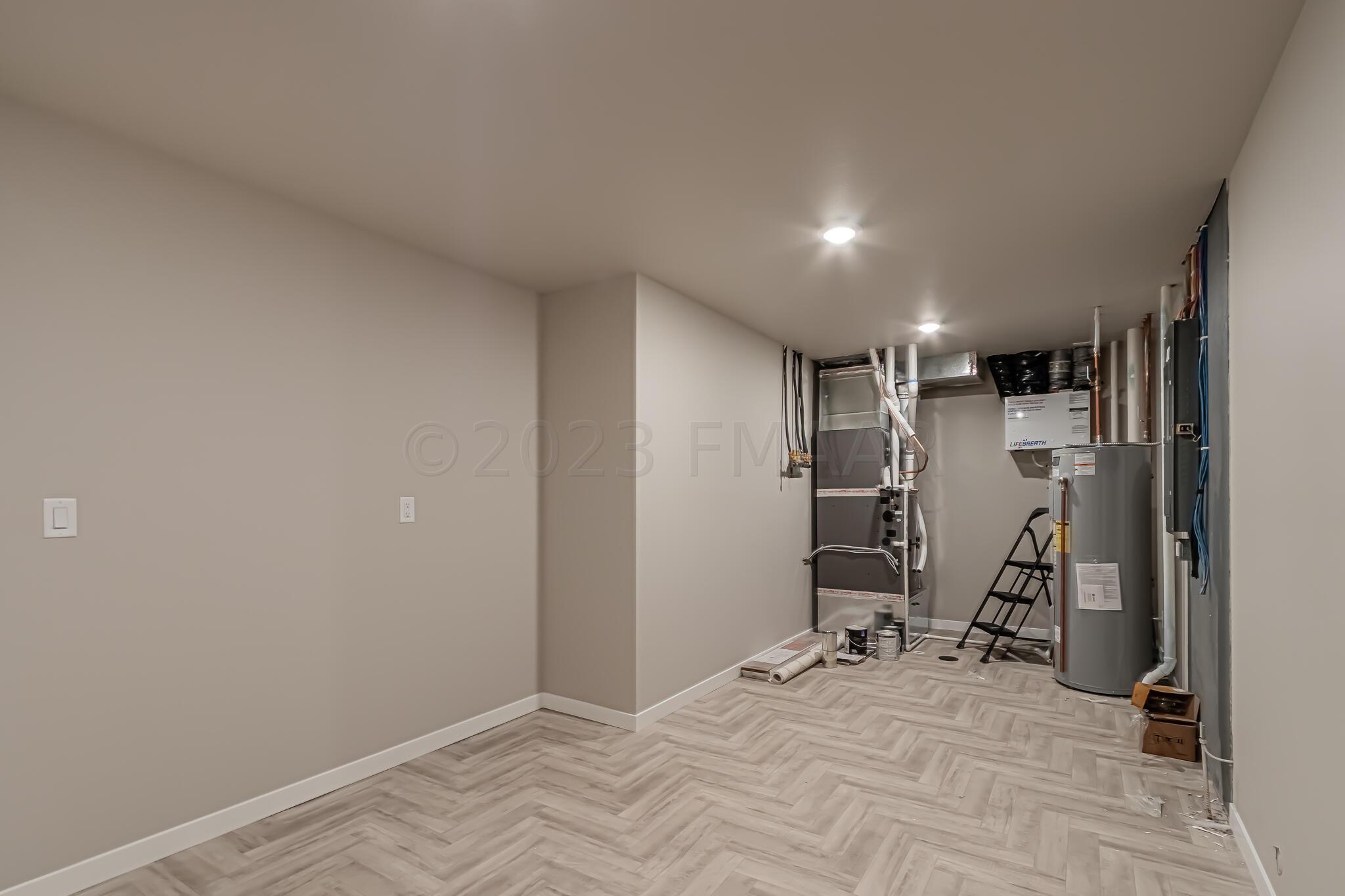 5873 Ellis Drive W, West Fargo, ND 58103