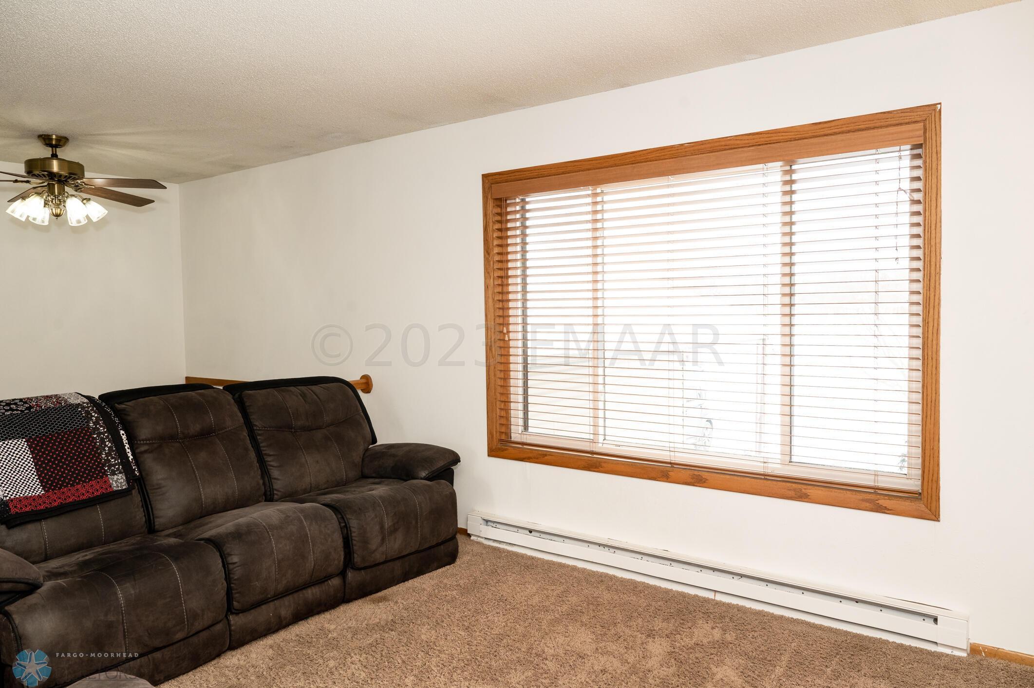 2503_33rd_Ave_S-2