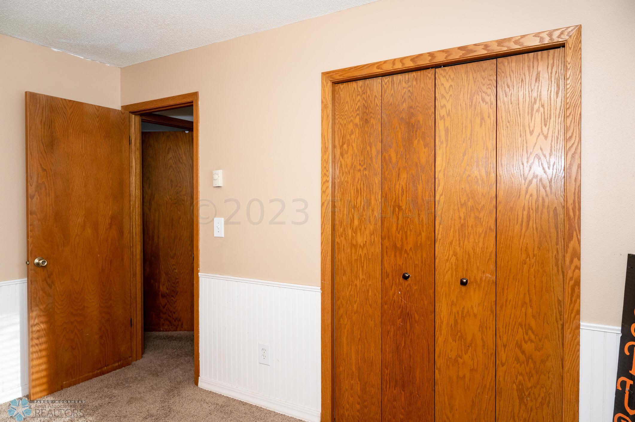 2503_33rd_Ave_S-20