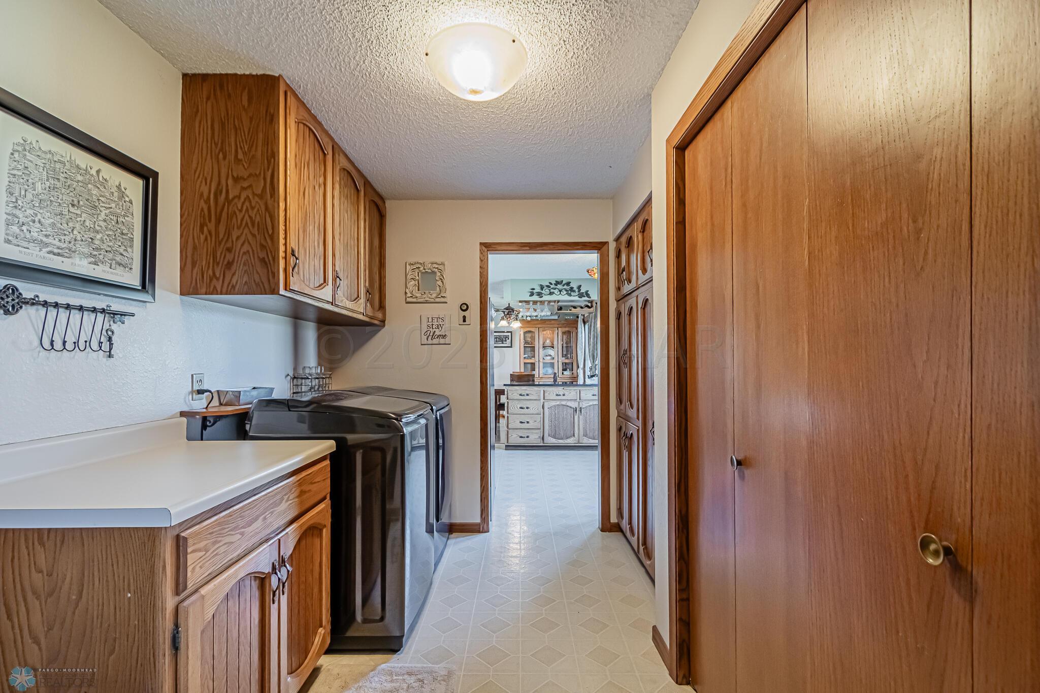 4260 150th Ave S, Moorhead, MN 56560-20
