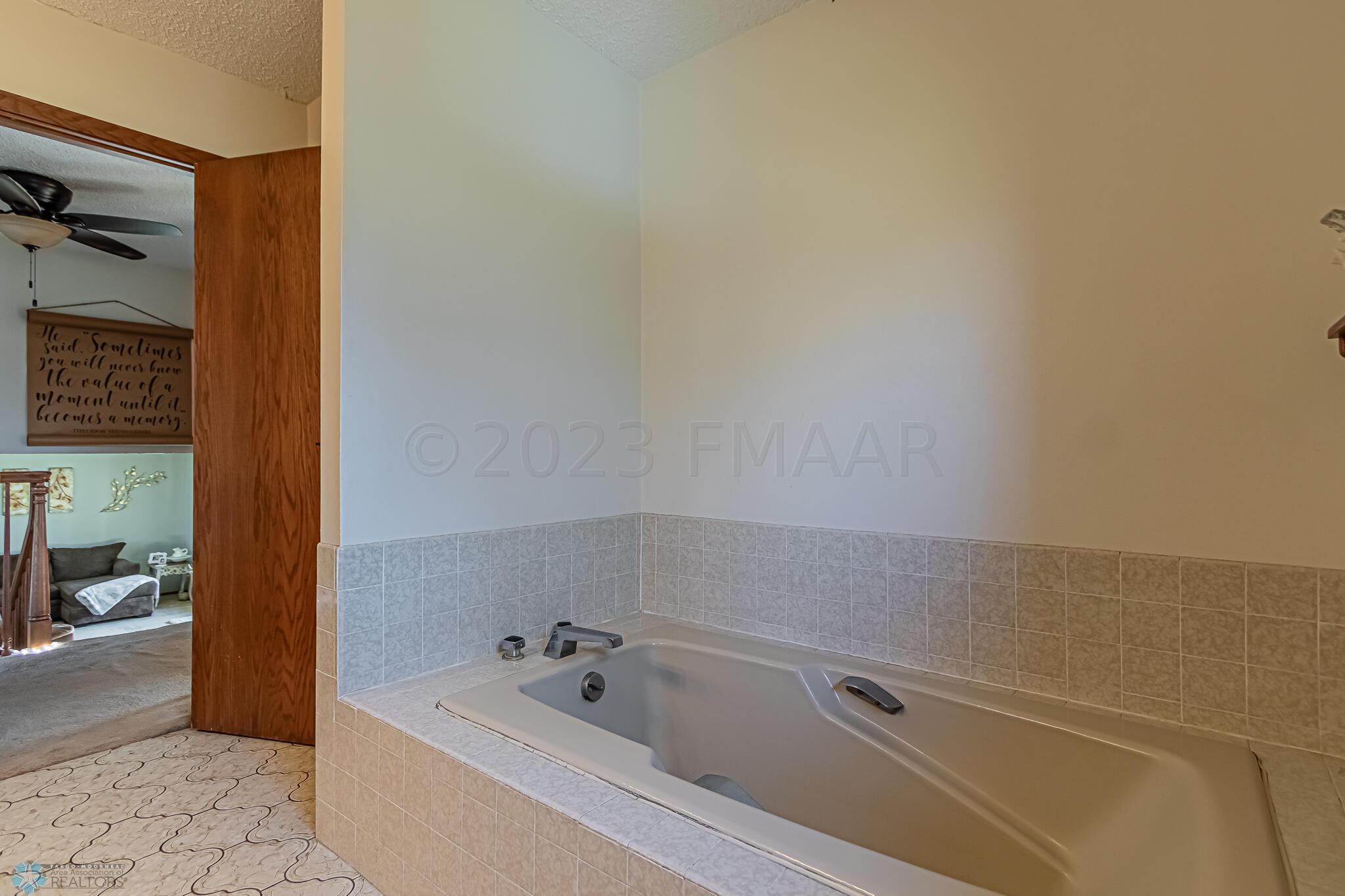 4260 150th Ave S, Moorhead, MN 56560-31
