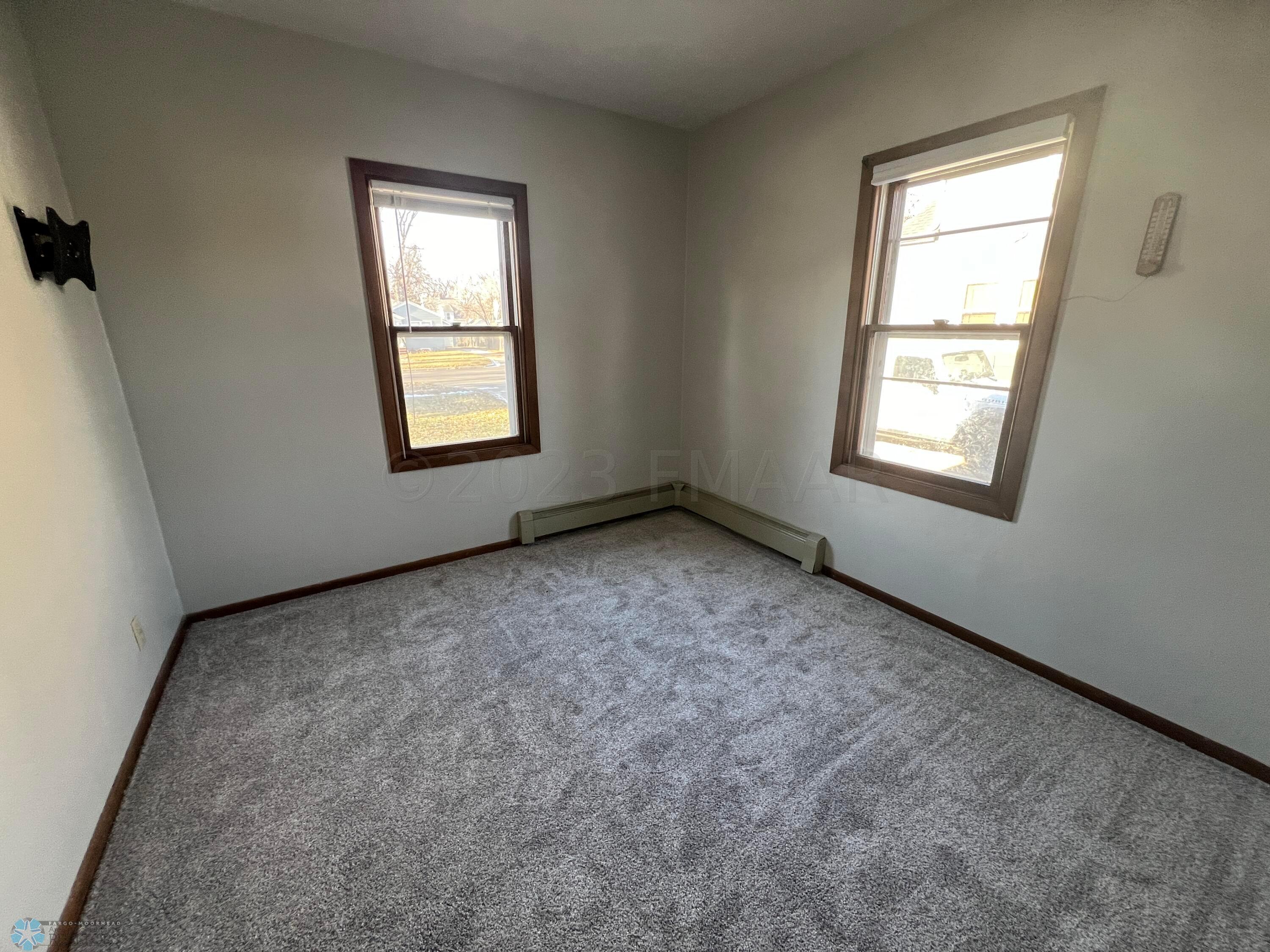 Bedroom - Main floor