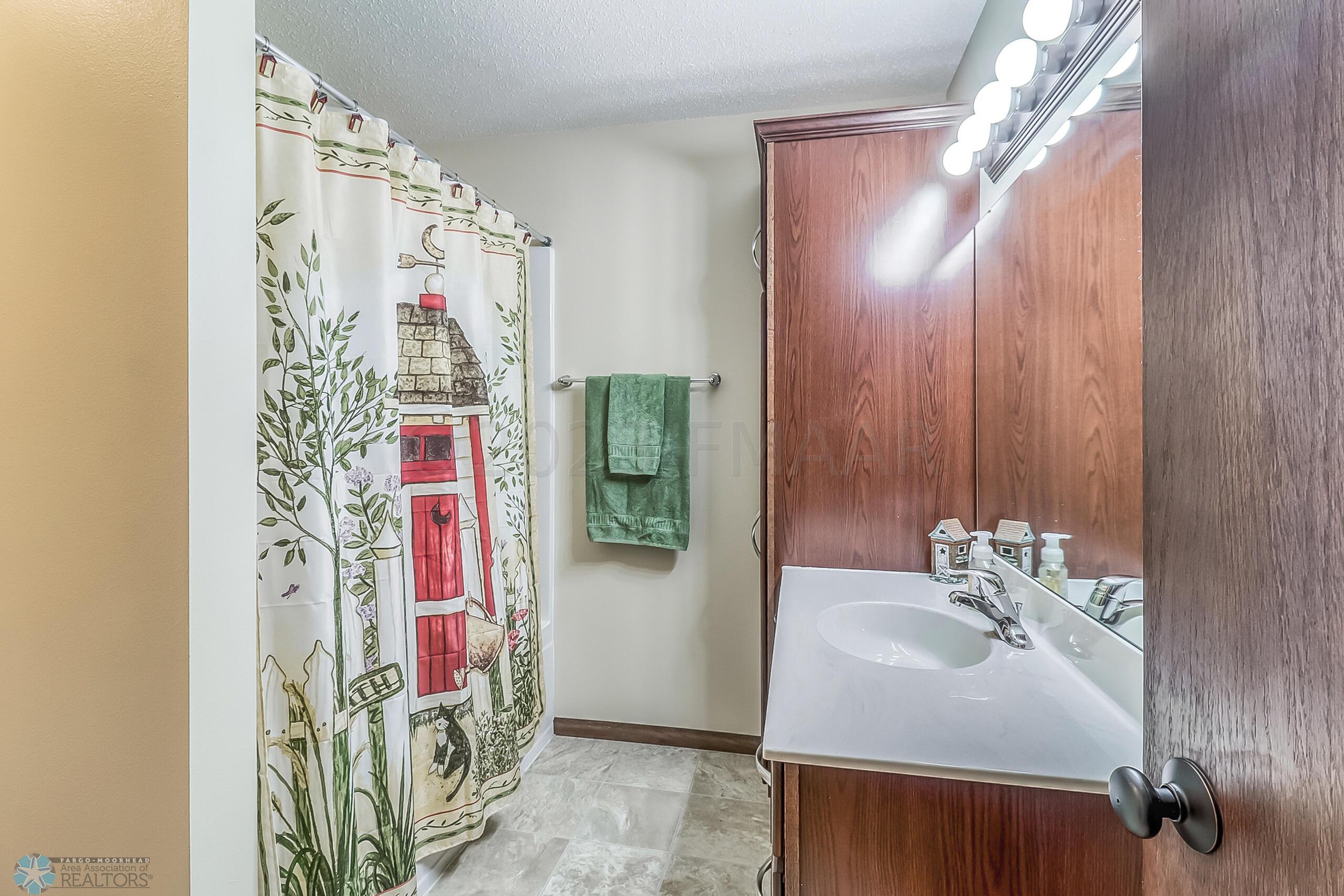 Bathroom1_2