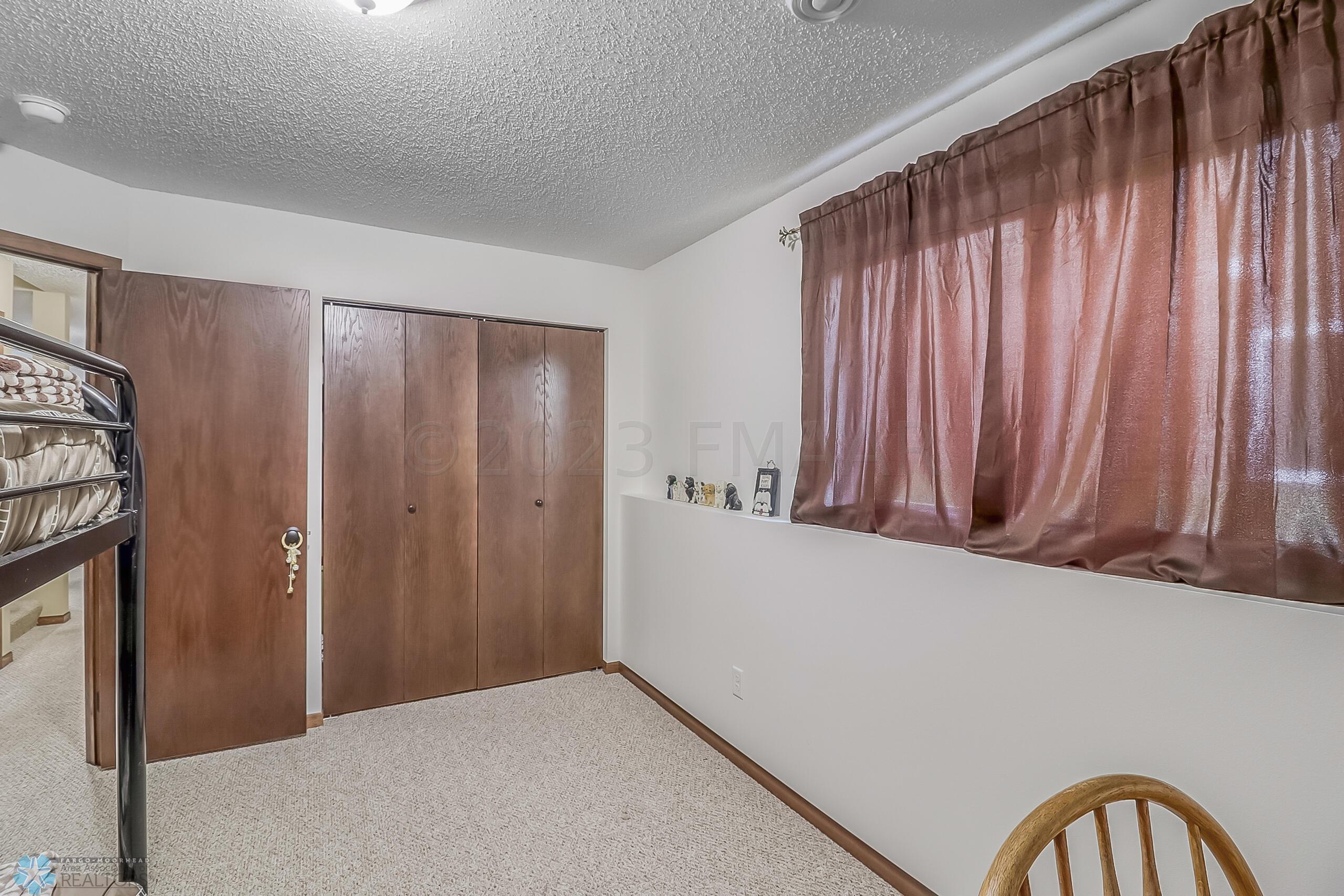 Basement Bedroom1_2
