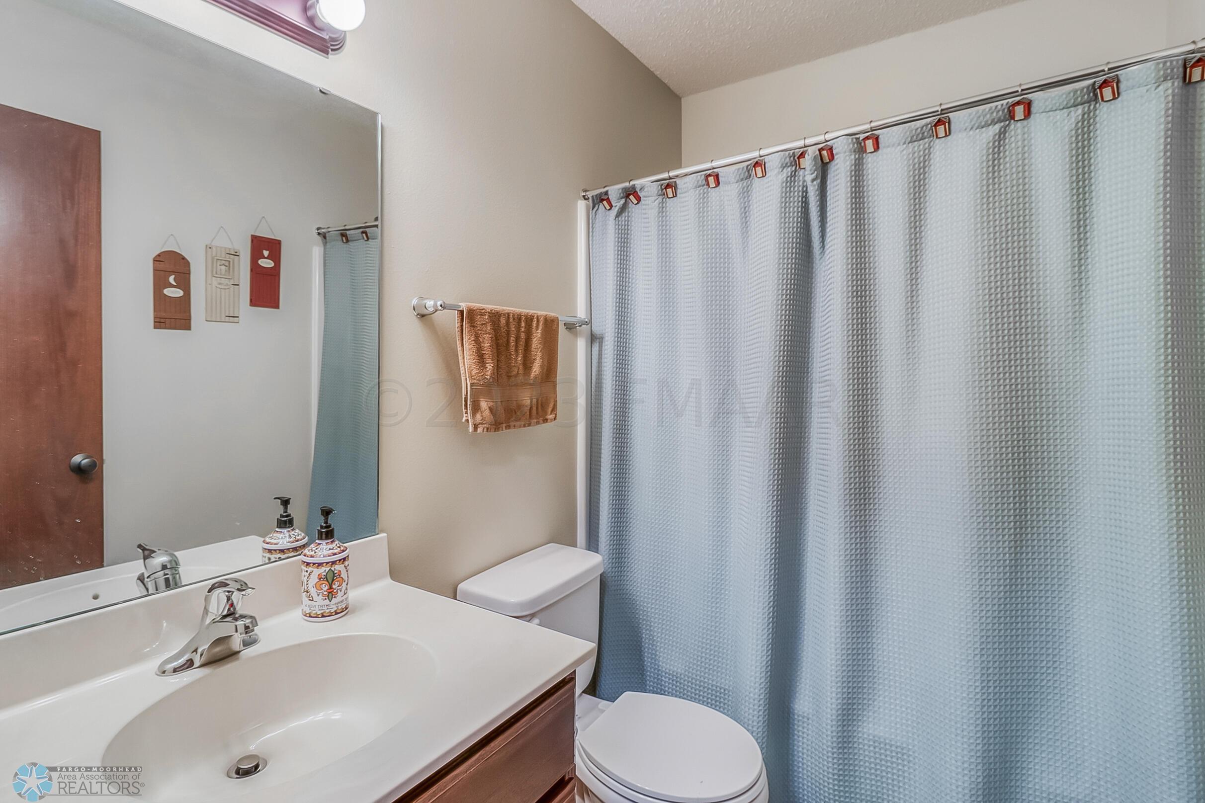 Basement Bathroom1_1