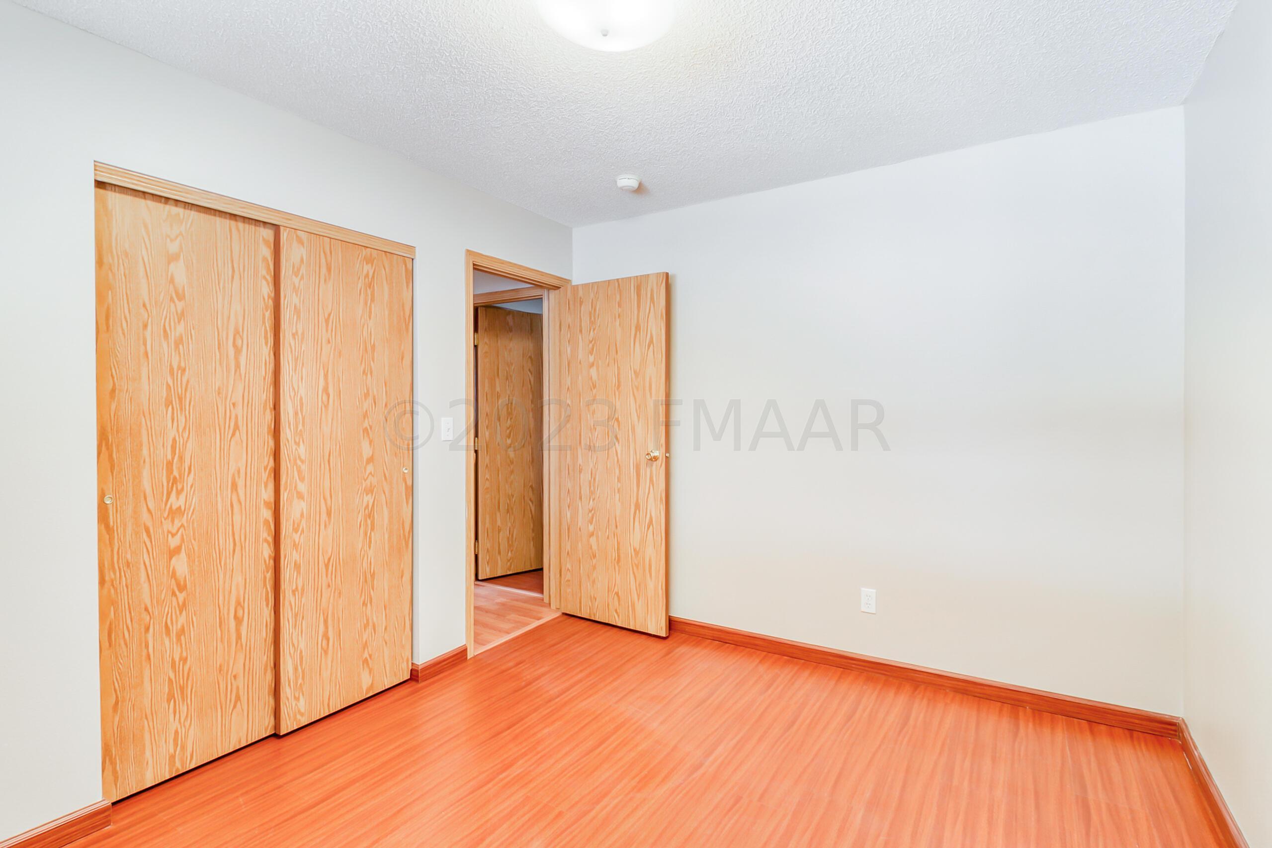 Basement Bedroom1_2