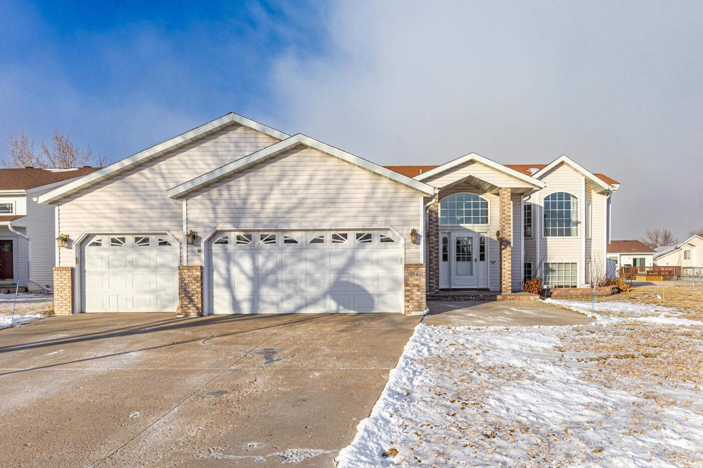 Property photo for 3541 45 Avenue S, Fargo, ND 58104