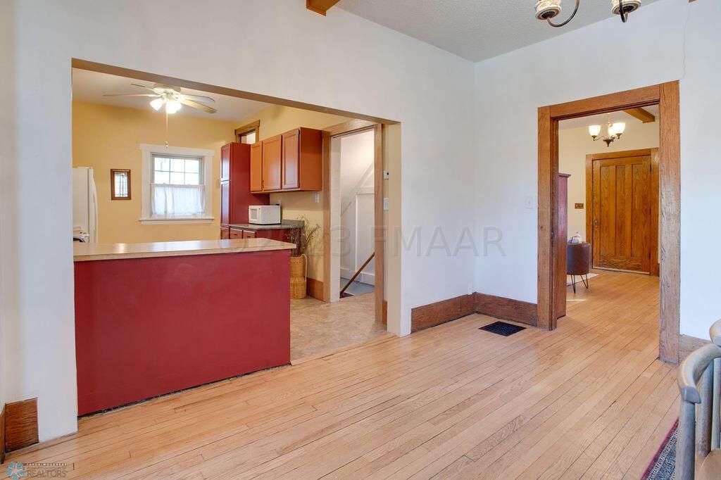 1109_7th_Ave_S-25