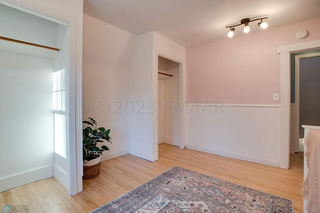 1109_7th_Ave_S-50