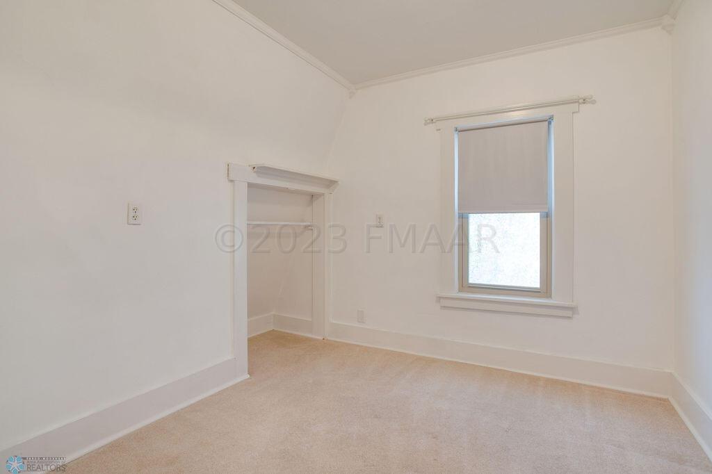 1109_7th_Ave_S-53