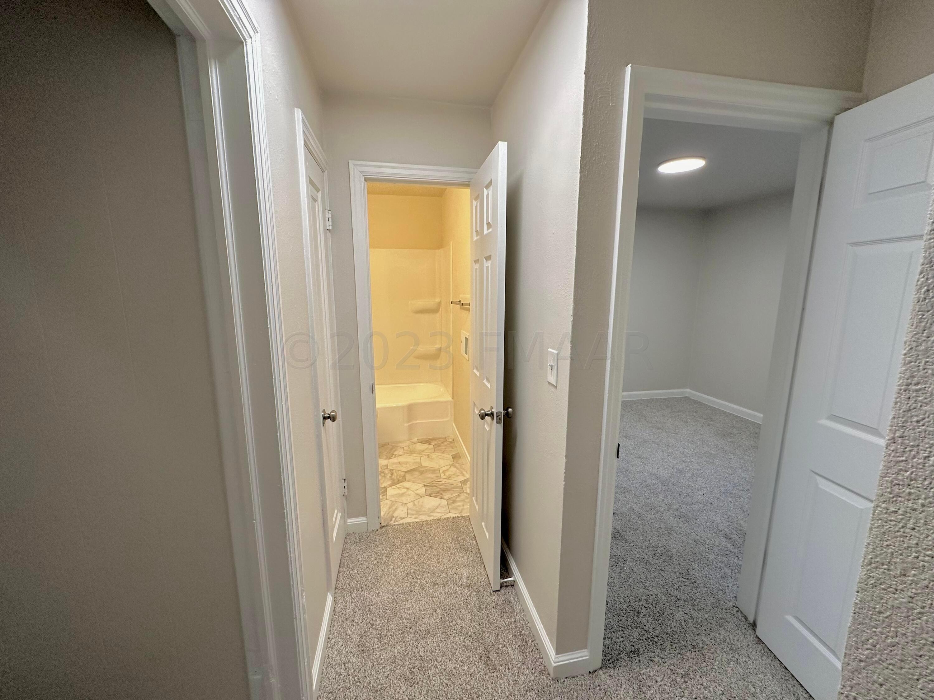 8. Hall