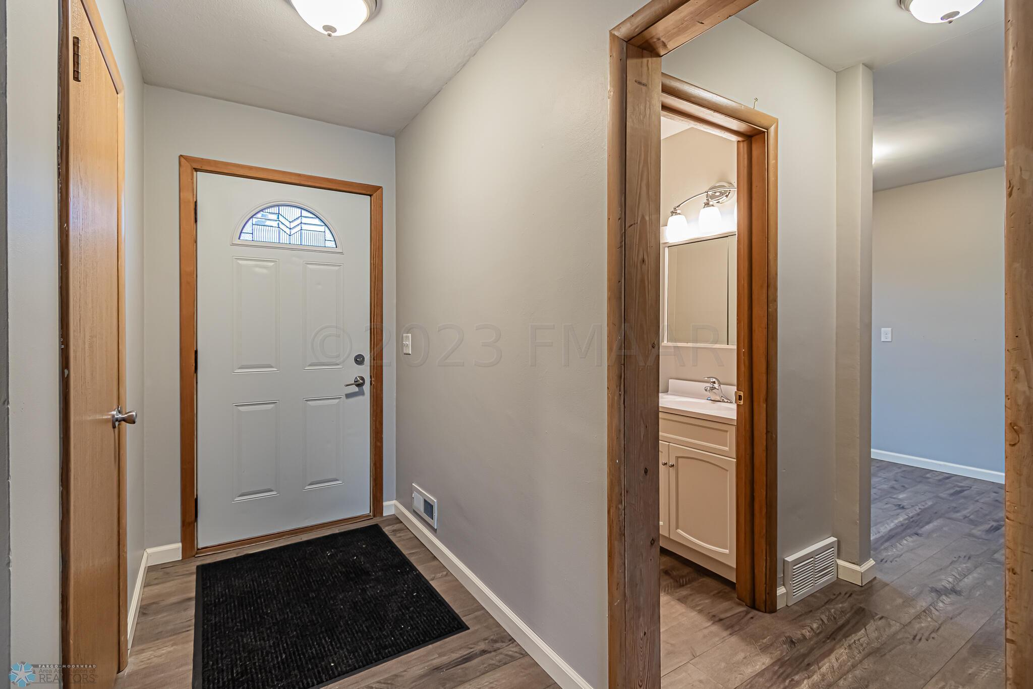 1509 9TH Avenue S, Moorhead, MN 56560-35