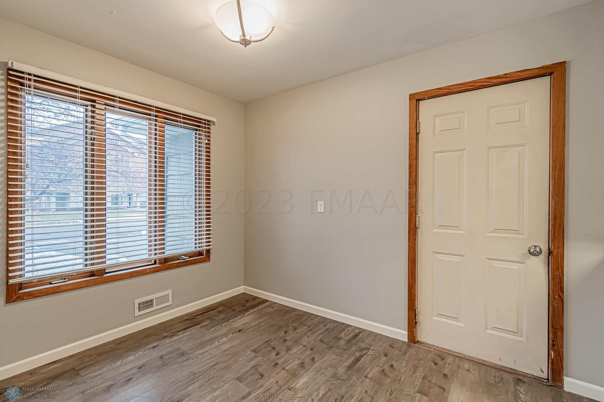 1509 9TH Avenue S, Moorhead, MN 56560-29