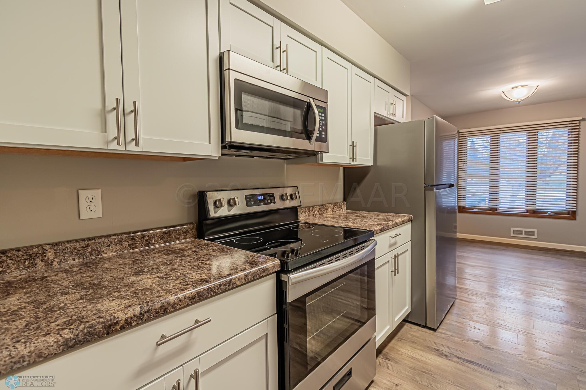 1509 9TH Avenue S, Moorhead, MN 56560-34