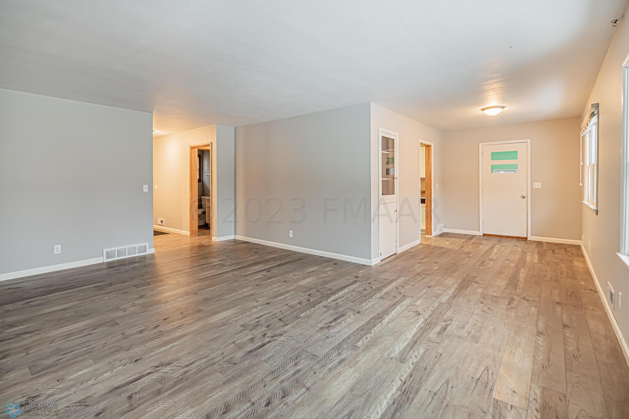 1509 9TH Avenue S, Moorhead, MN 56560-09
