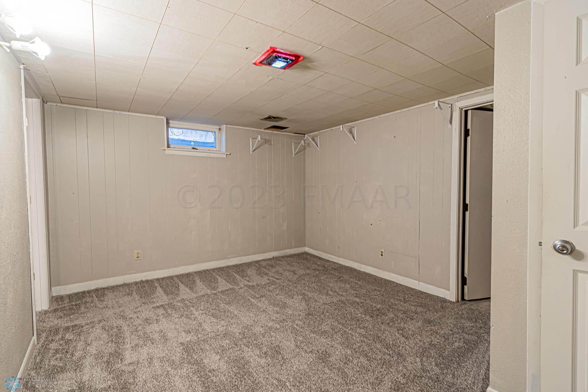 1509 9TH Avenue S, Moorhead, MN 56560-23