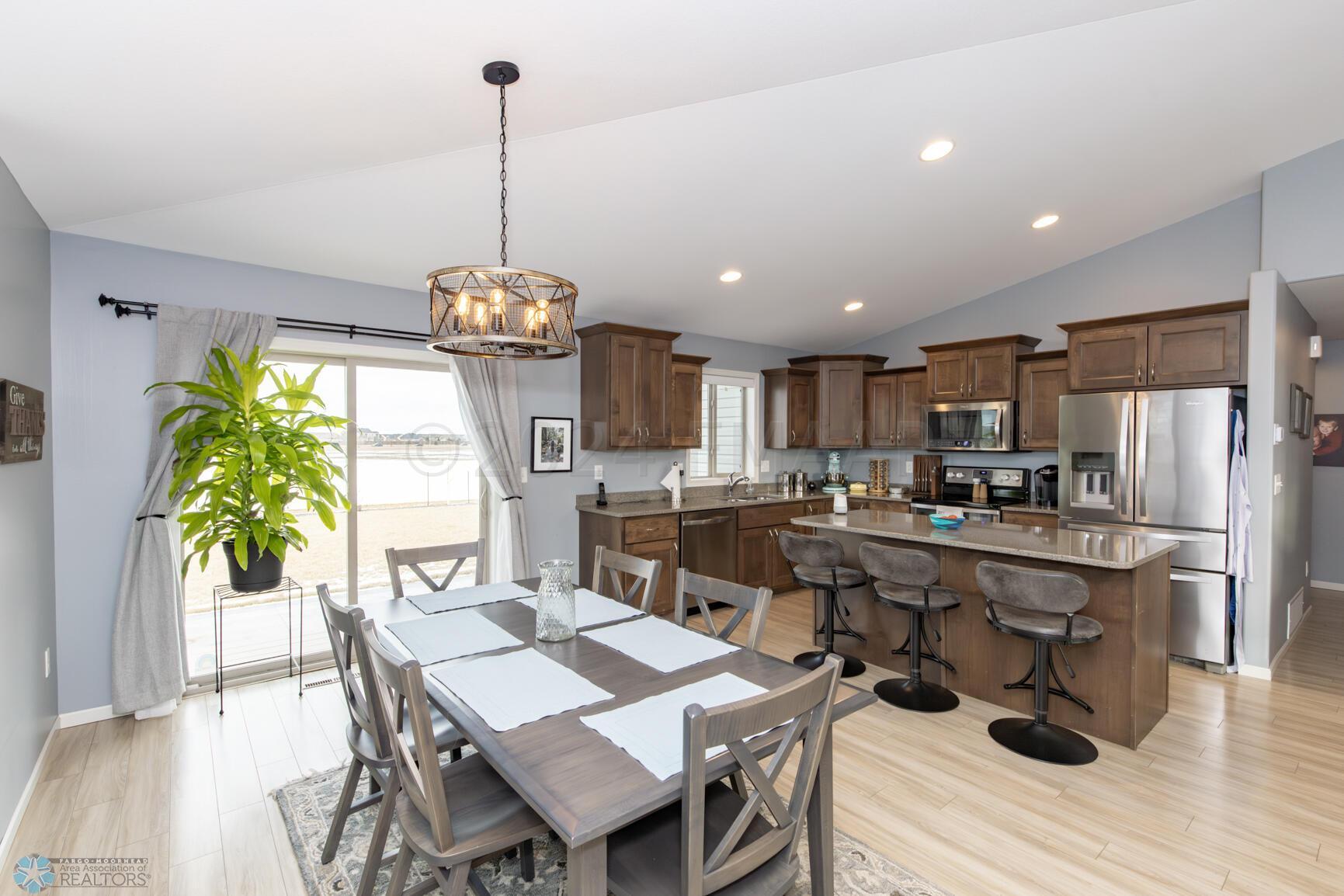 Kitchen/Dining