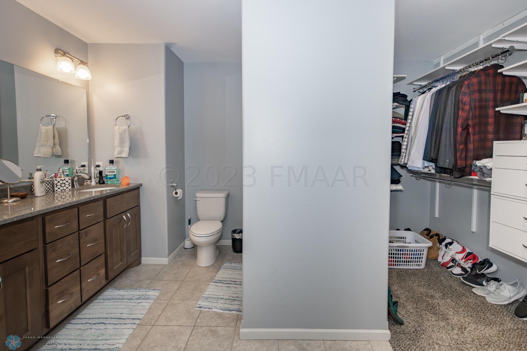 Master Bathroom/Closet
