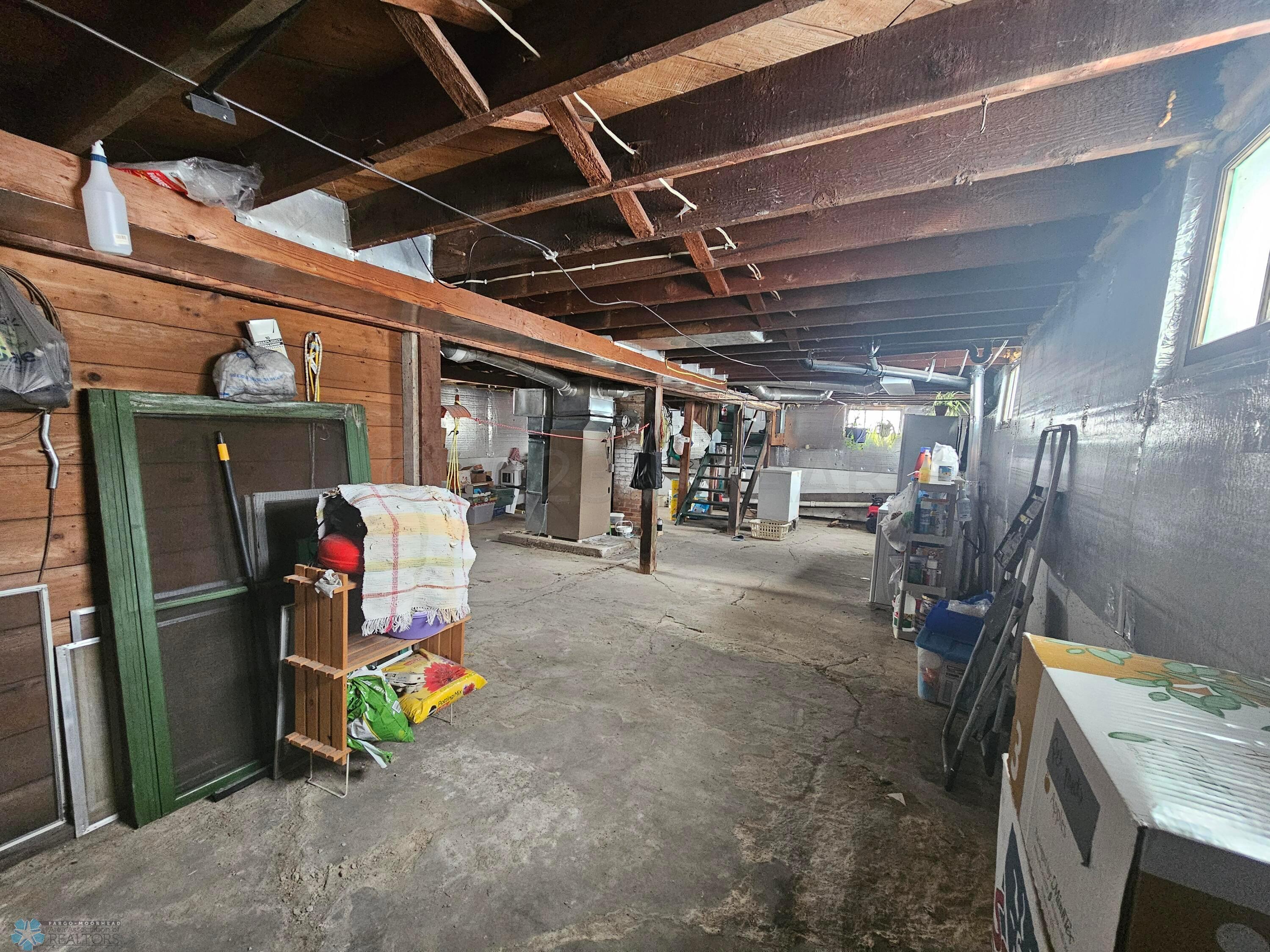 Interior Basement NE