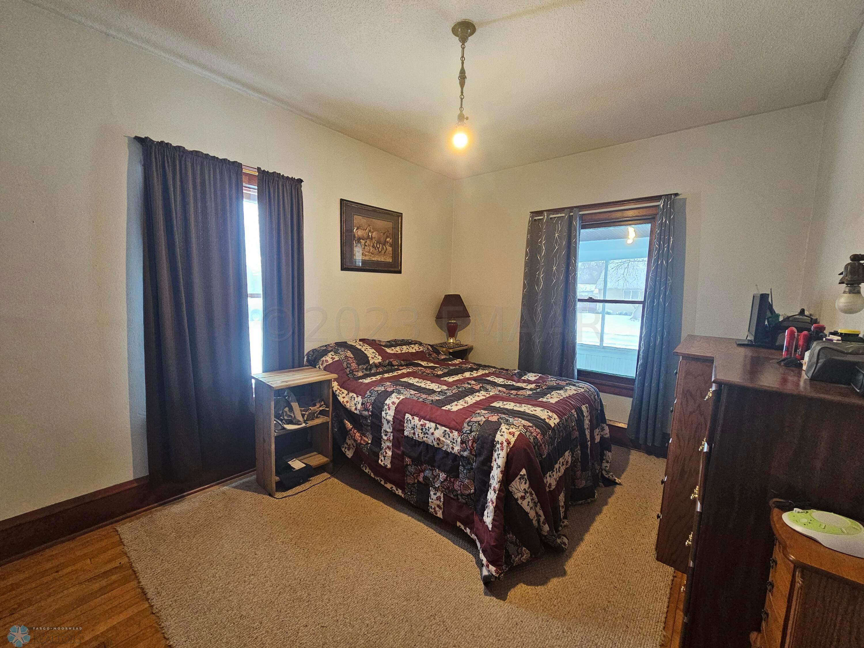 Interior Bedroom 1 (1)