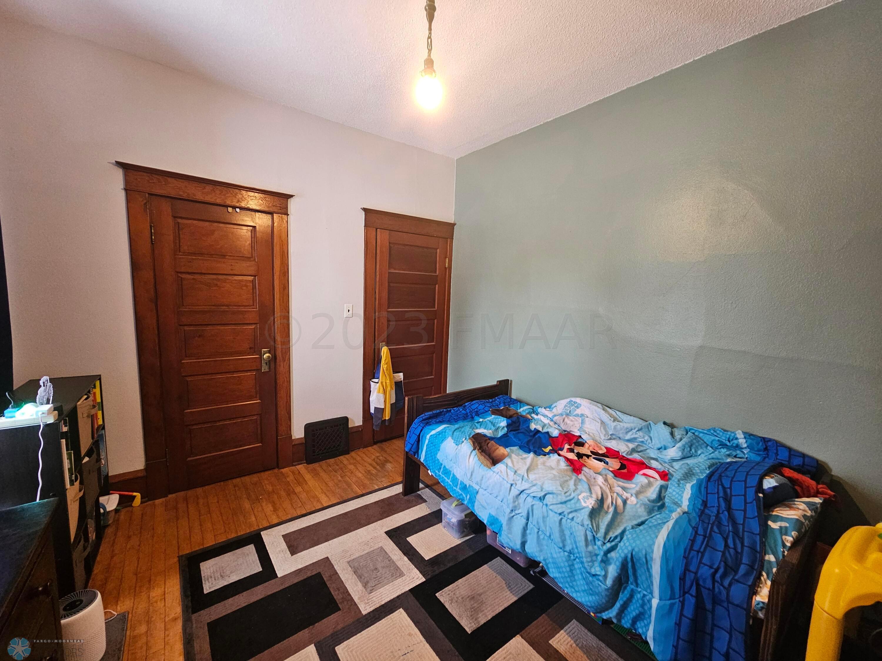 Interior Bedroom 2 (2)