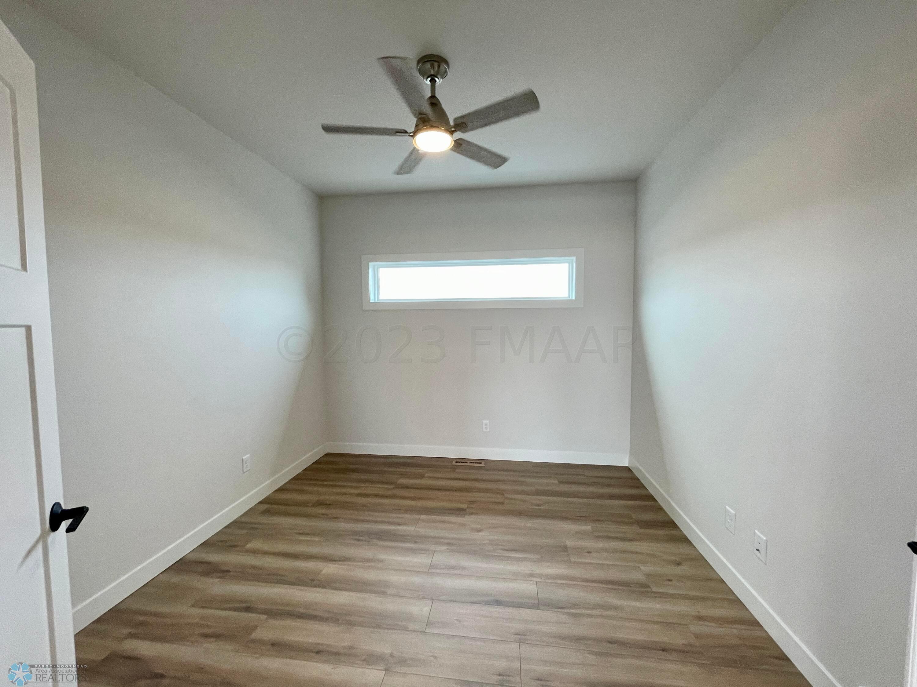 Den/Flex Room