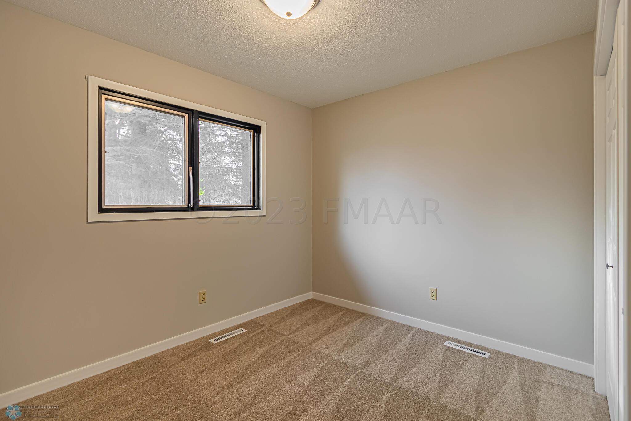 1032 Joseph St, Hawley, MN-16