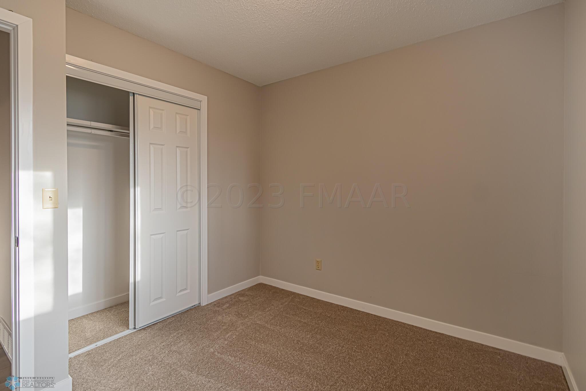 1032 Joseph St, Hawley, MN-18