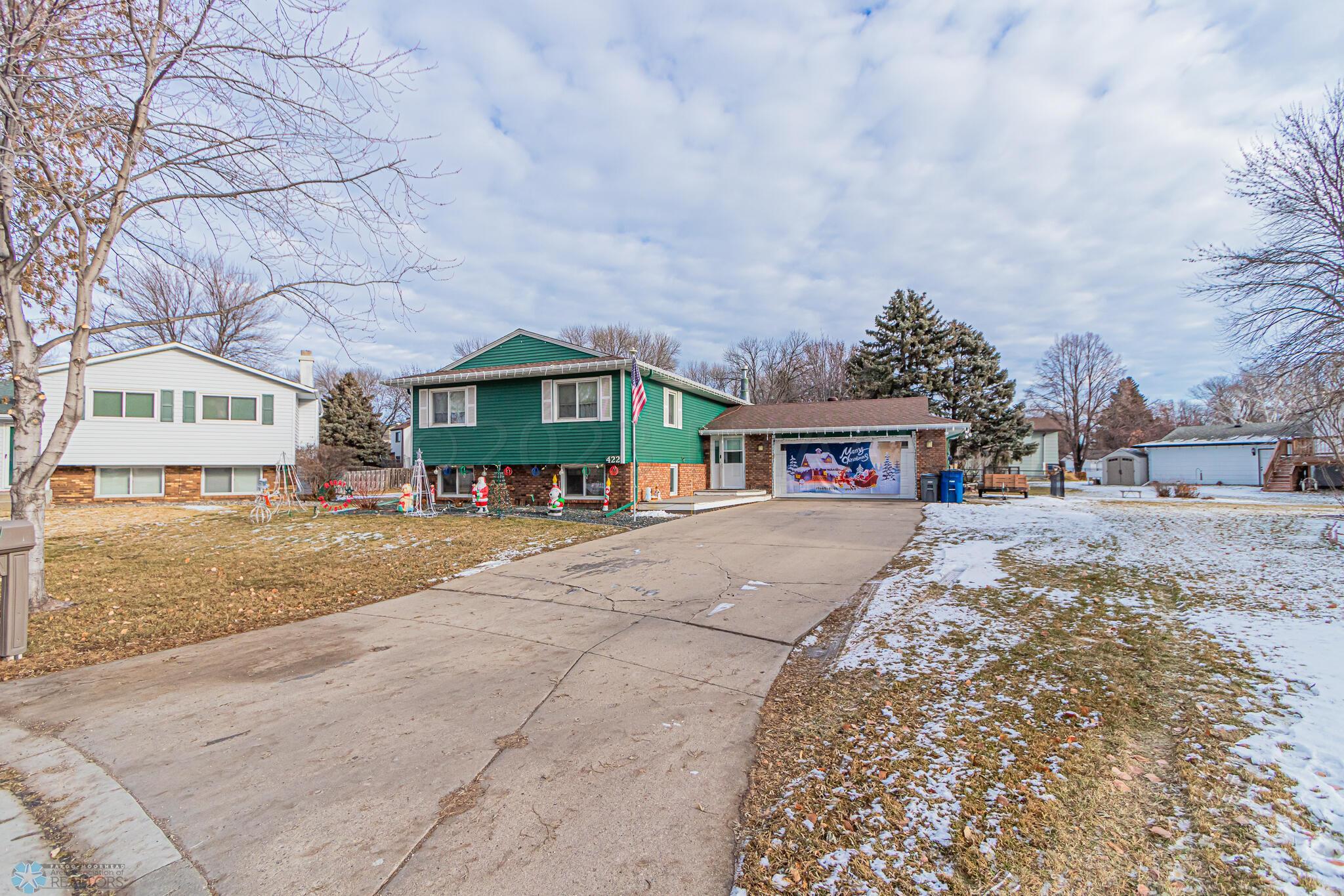 422 Birch Ln, Moorhead, MN 56560-50